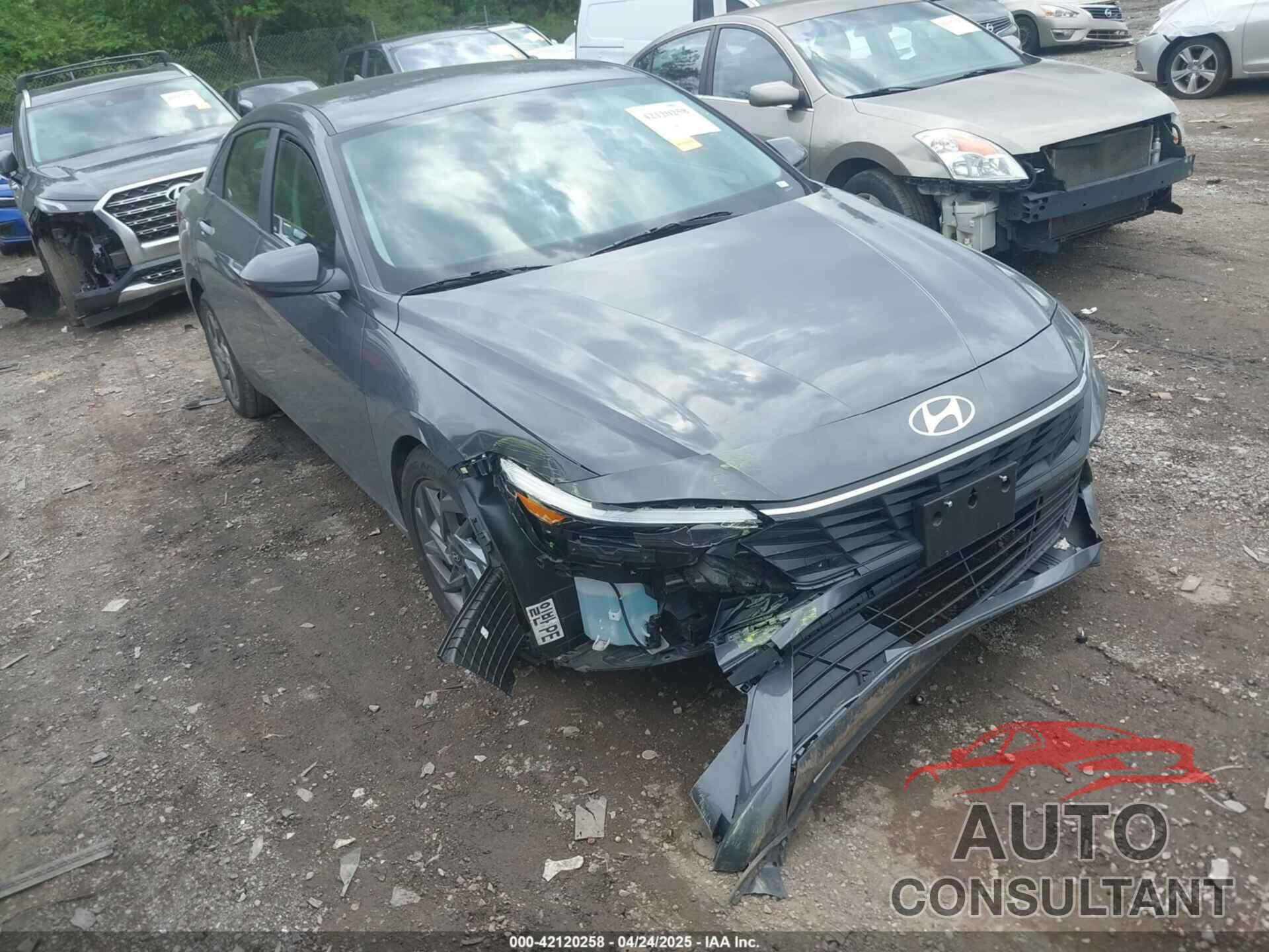 HYUNDAI ELANTRA 2024 - KMHLM4DG5RU843919