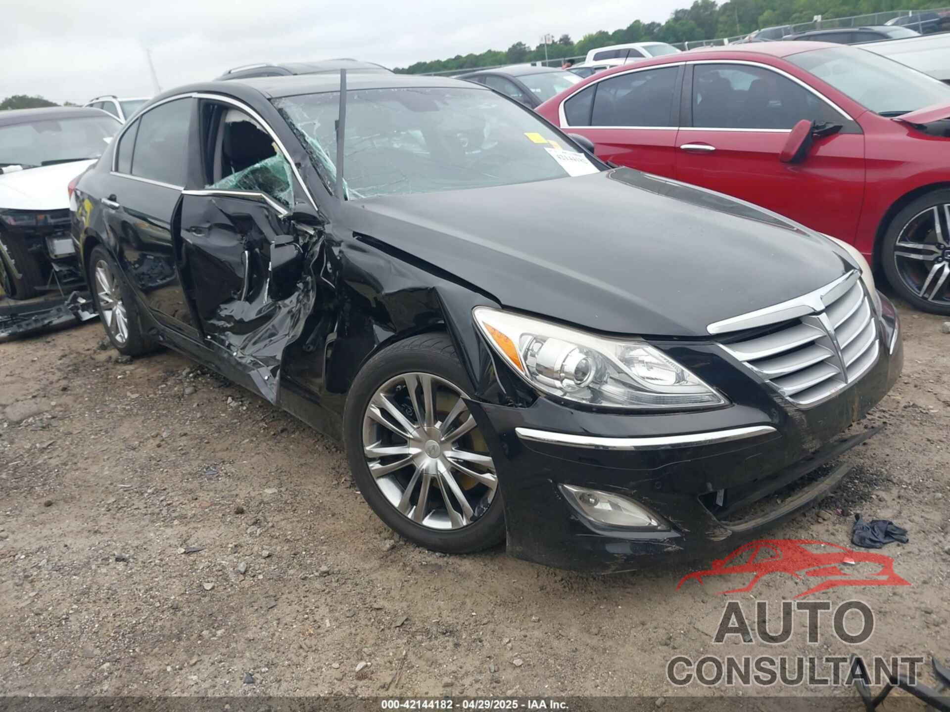 HYUNDAI GENESIS 2012 - KMHGC4DD8CU175969