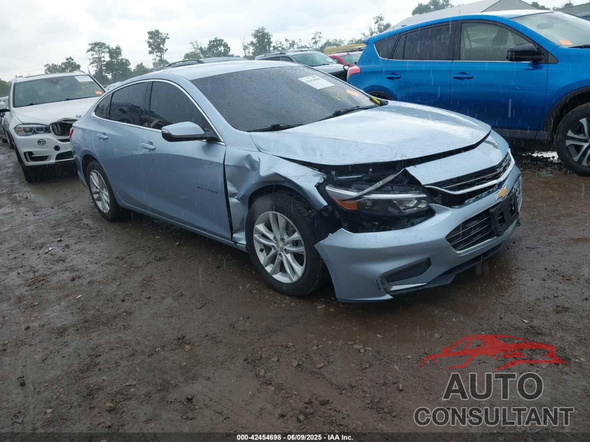 CHEVROLET MALIBU 2017 - 1G1ZE5ST9HF252022