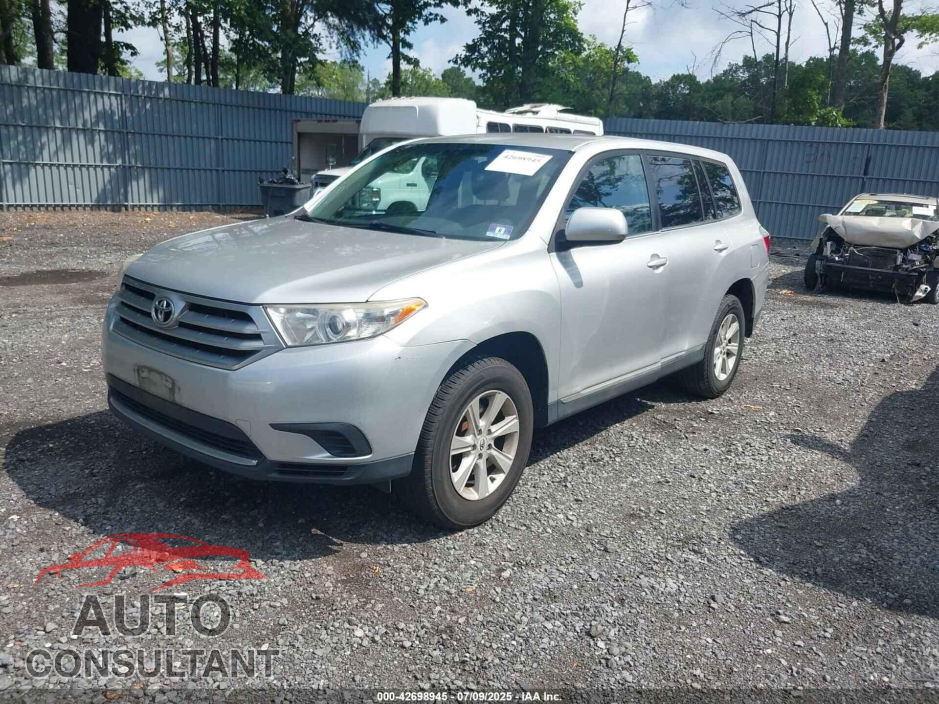 TOYOTA HIGHLANDER 2012 - 5TDBK3EH8CS140401
