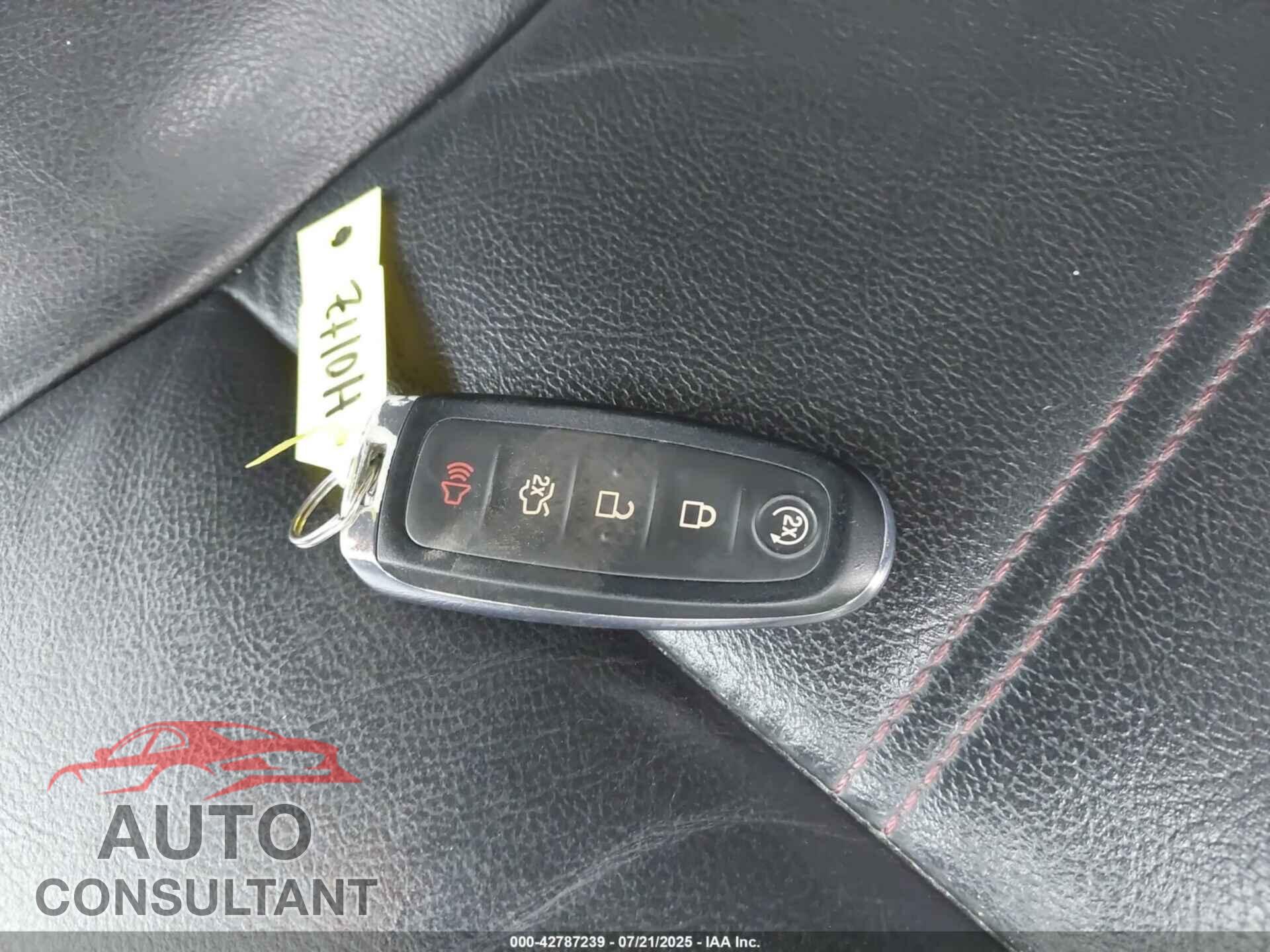 FORD EDGE 2013 - 2FMDK4KC3DBE36822