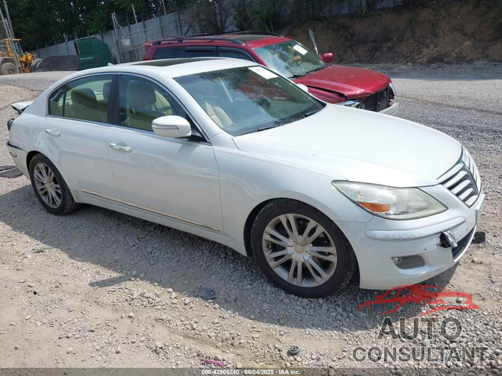 HYUNDAI GENESIS 2009 - KMHGC46F49U045923