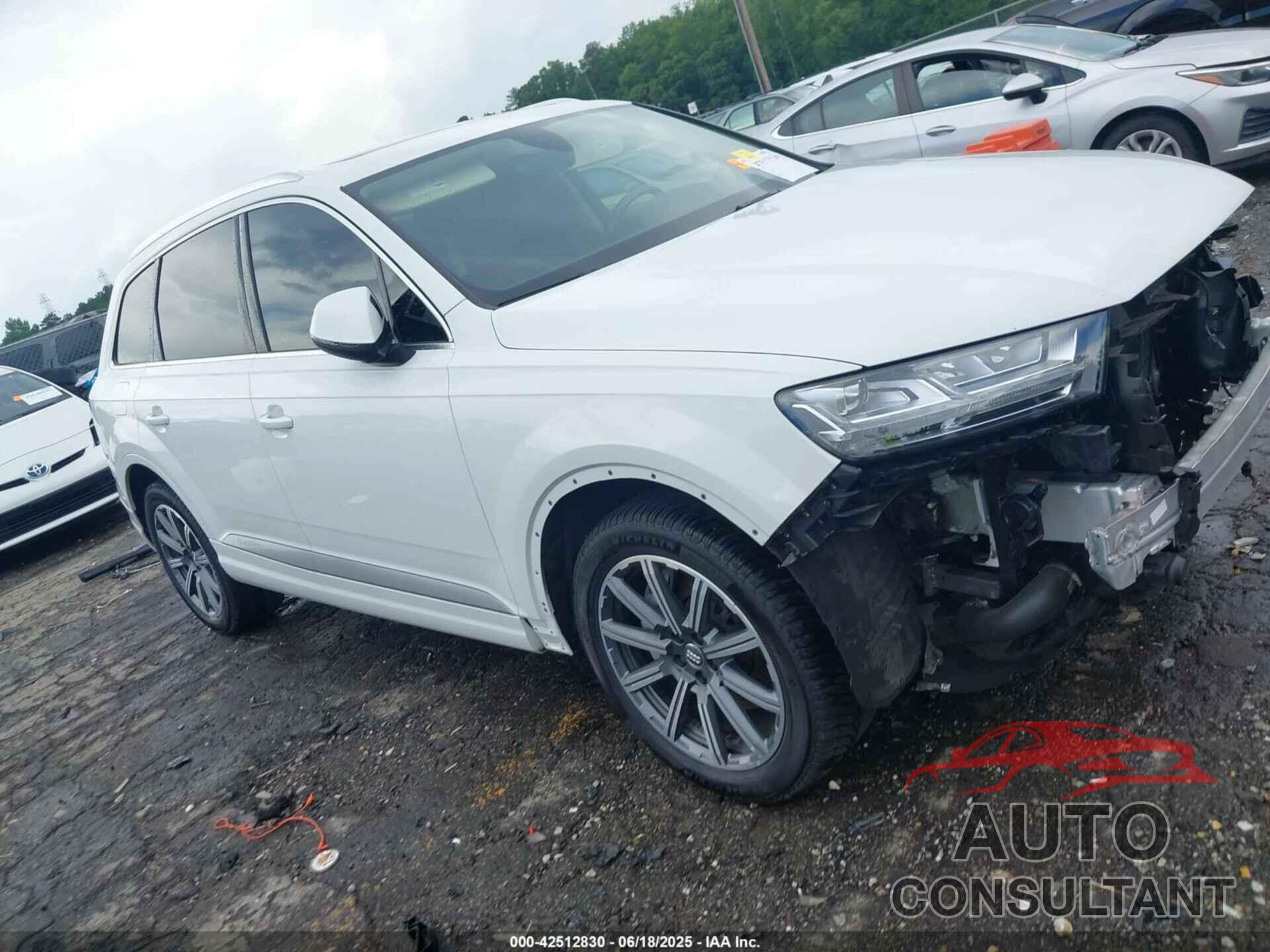 AUDI Q7 2019 - WA1LHAF7XKD044271