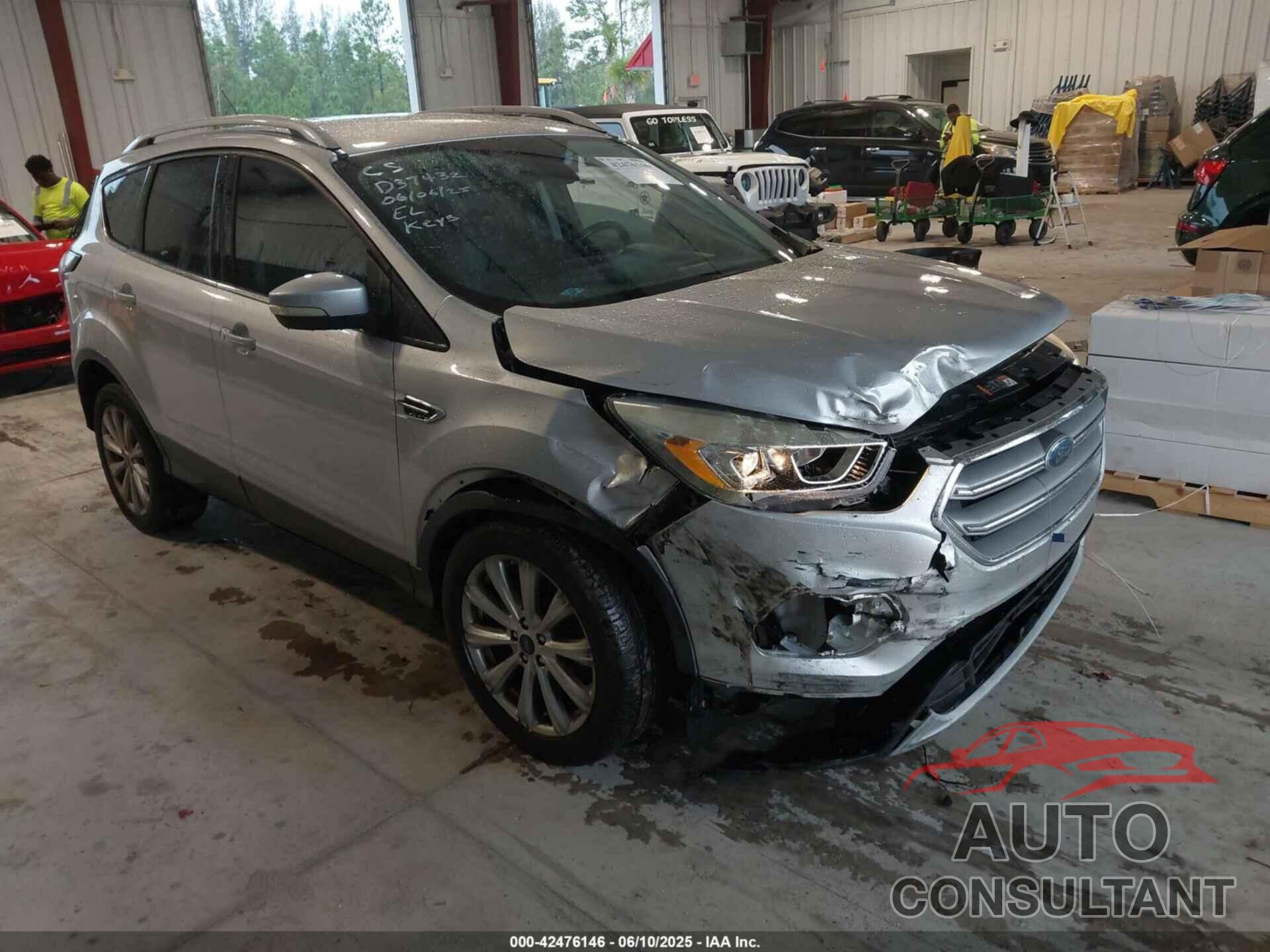 FORD ESCAPE 2017 - 1FMCU9JD3HUD37432