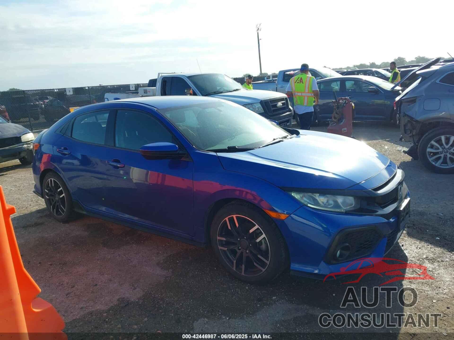 HONDA CIVIC 2018 - SHHFK7H44JU233952