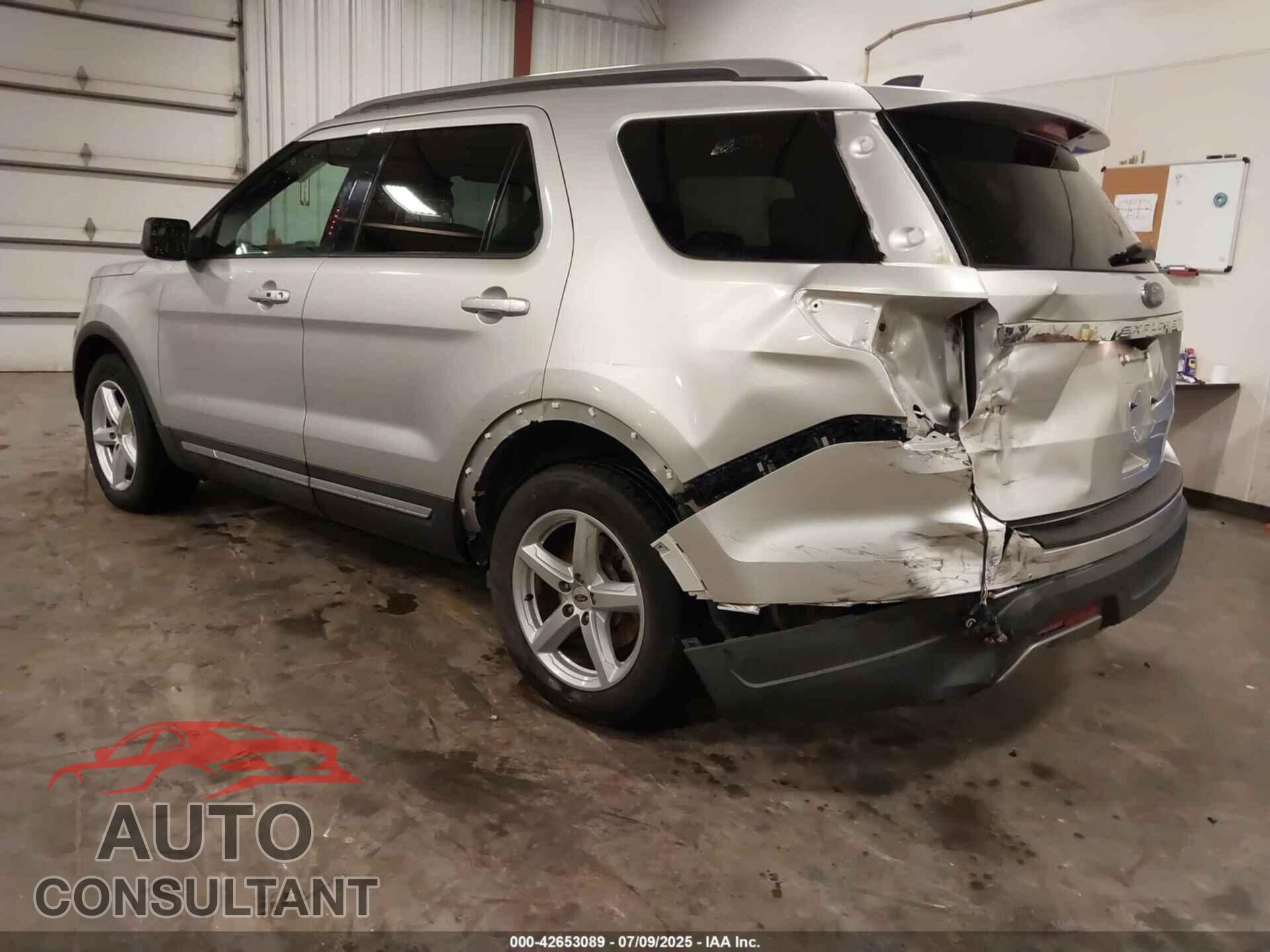 FORD EXPLORER 2018 - 1FM5K7D8XJGB89981