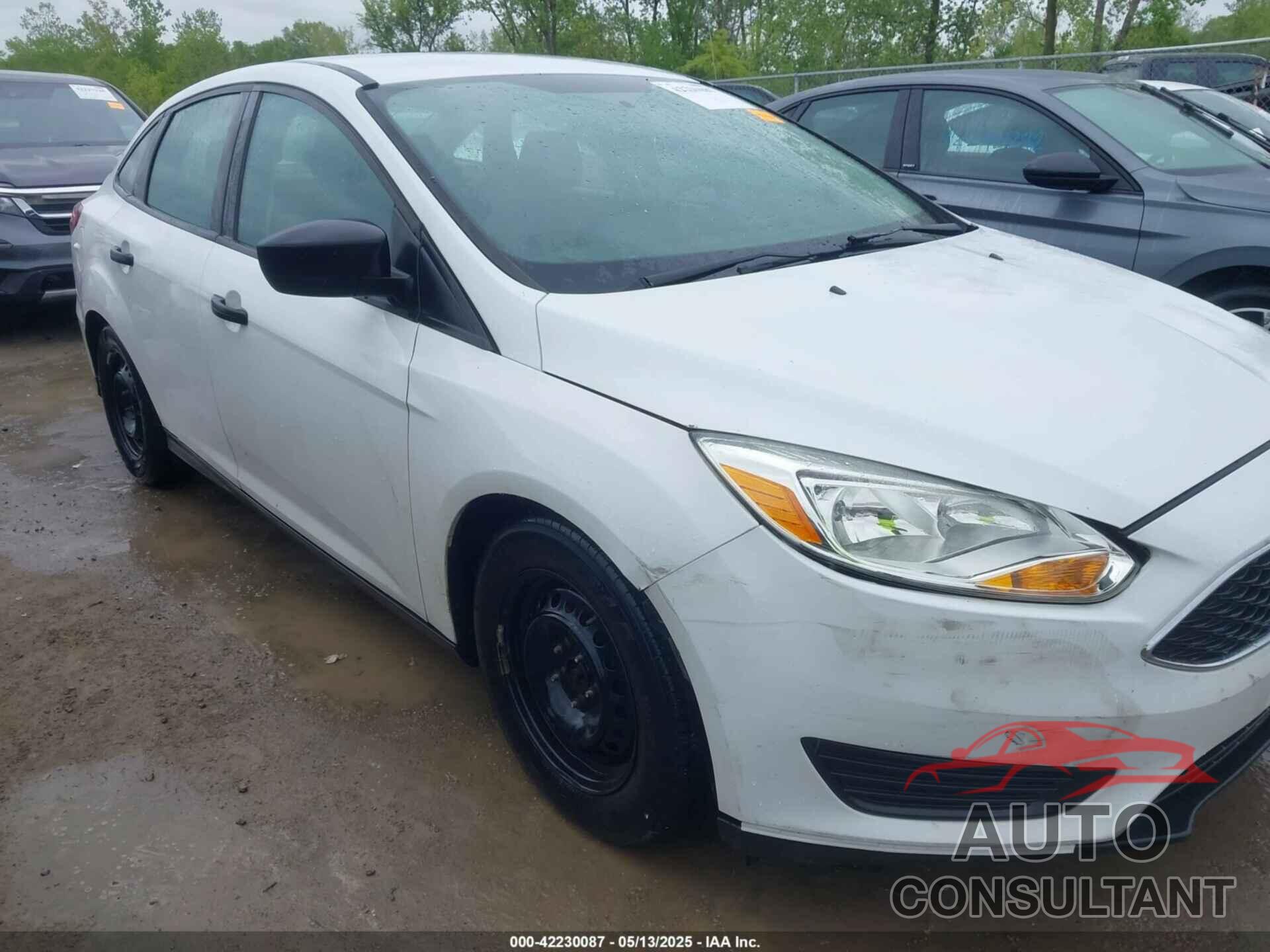 FORD FOCUS 2016 - 1FADP3E24GL386381