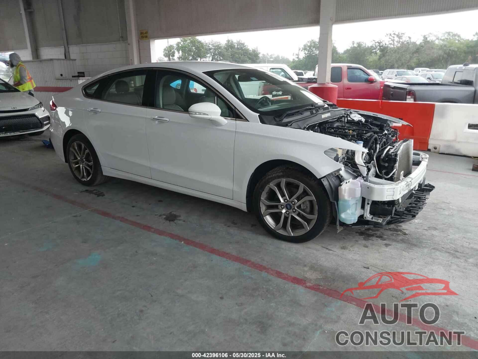 FORD FUSION 2019 - 3FA6P0CD1KR138482