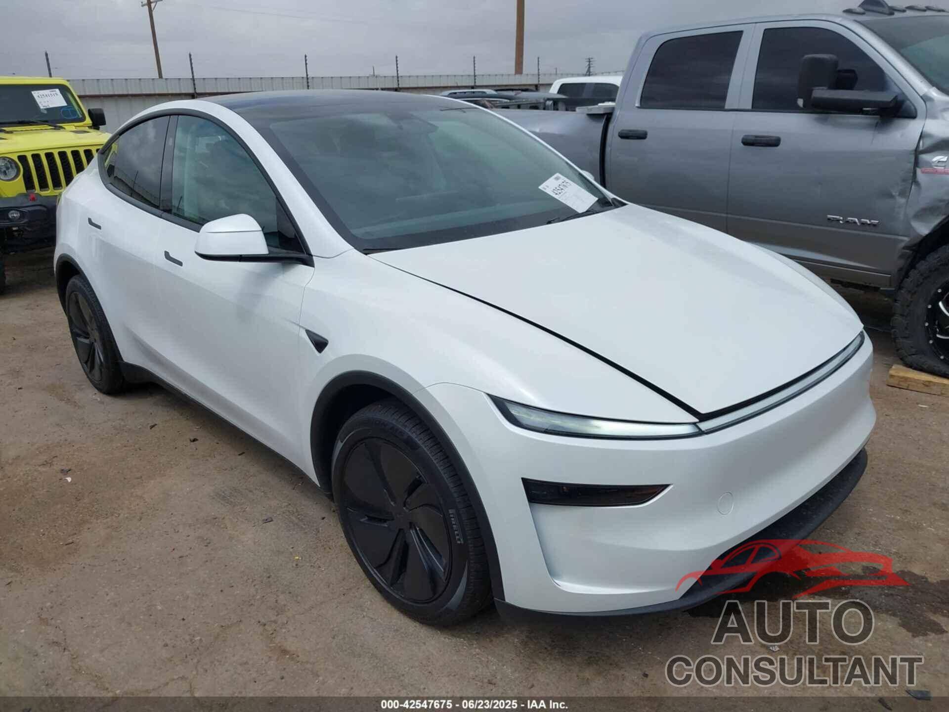 TESLA MODEL Y 2026 - 7SAYGDEE2TA411450