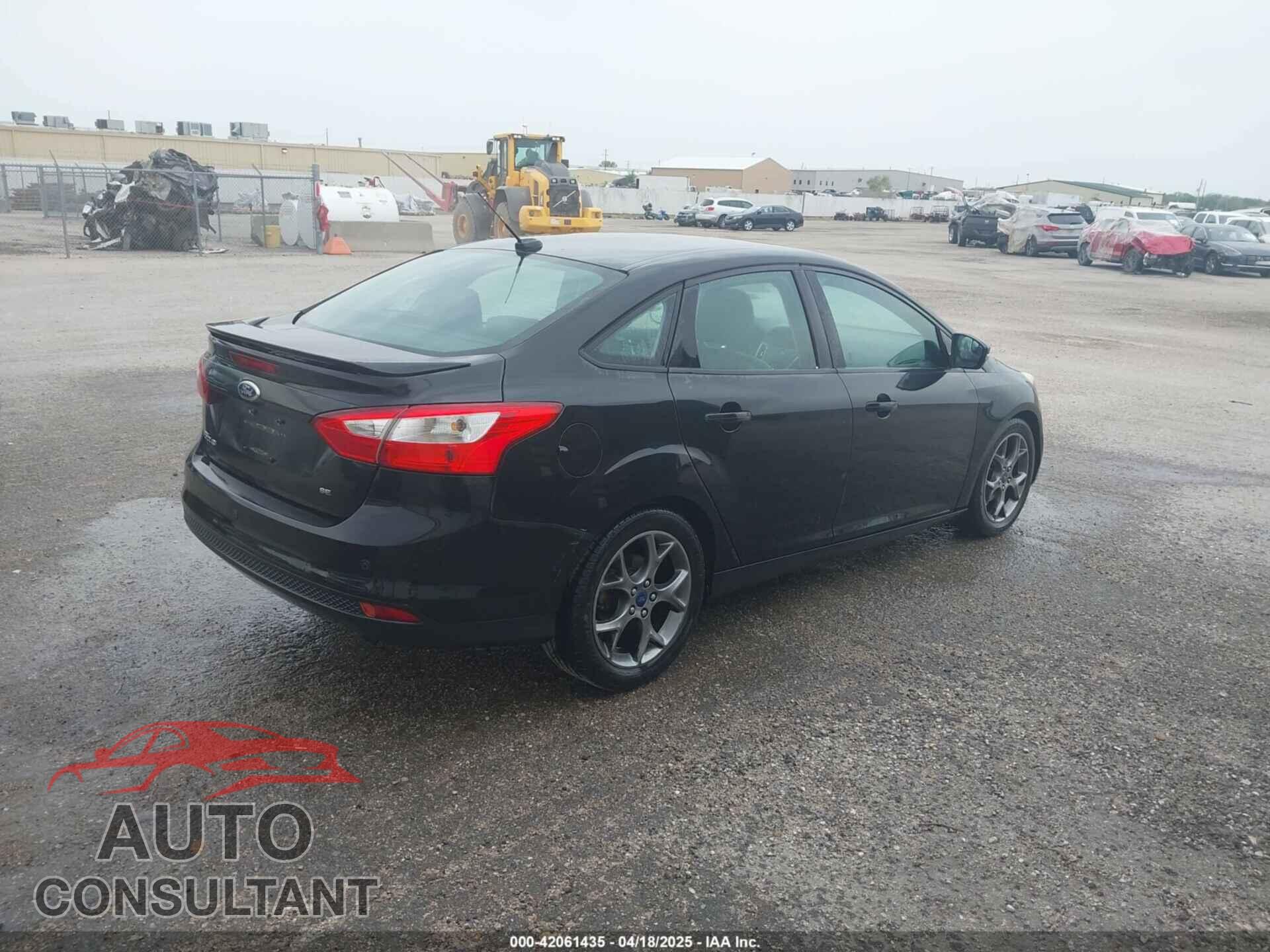 FORD FOCUS 2014 - 1FADP3F27EL420910