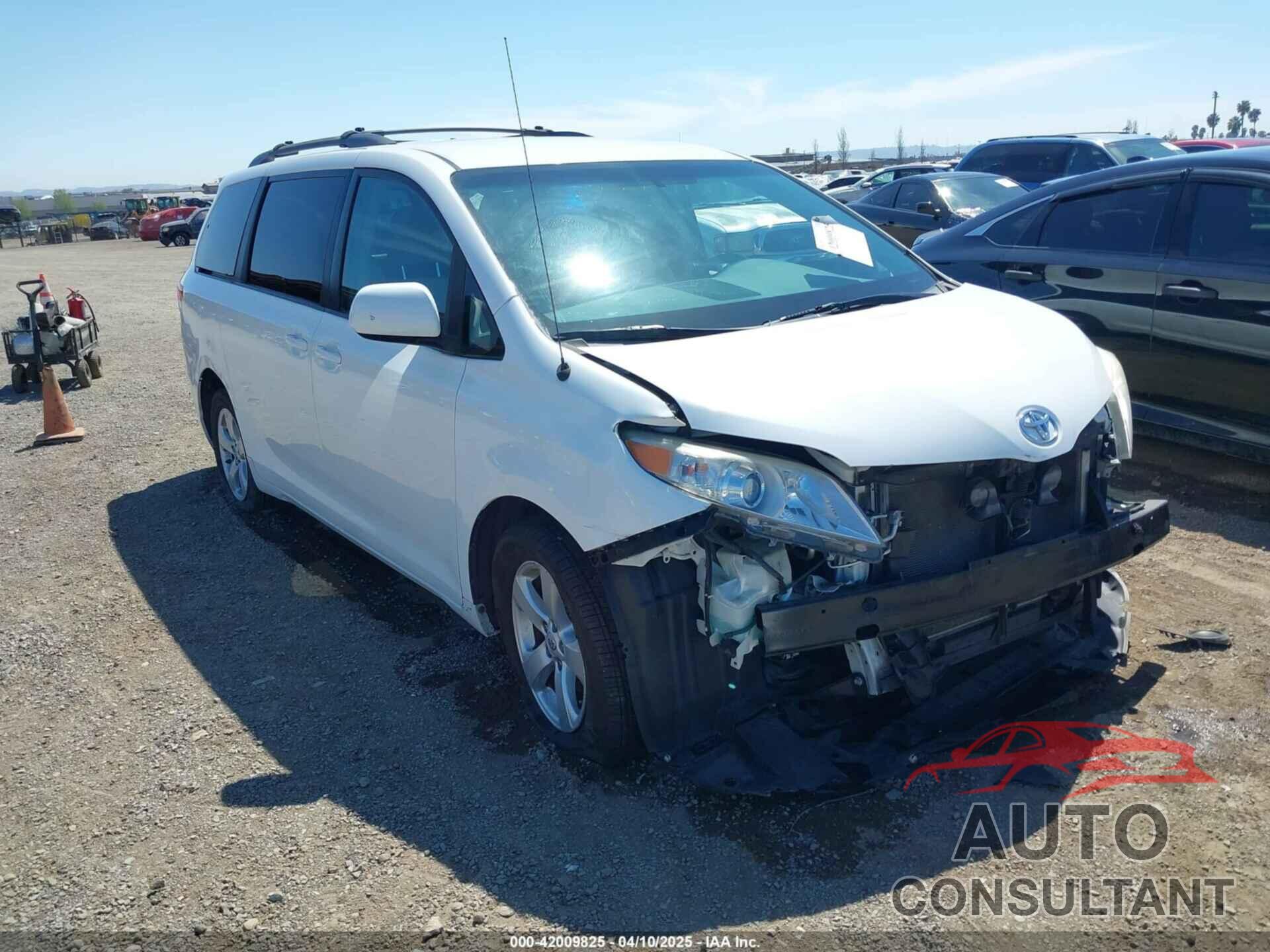TOYOTA SIENNA 2013 - 5TDKK3DCXDS384395