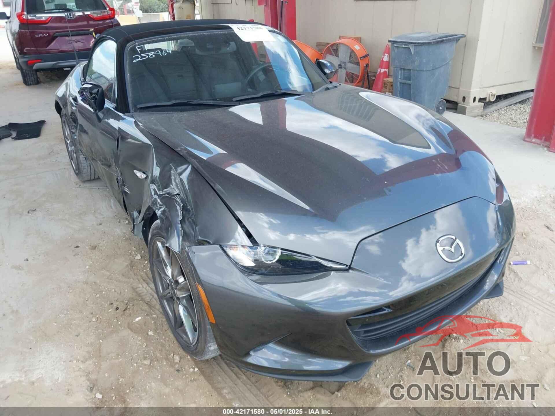 MAZDA MX-5 MIATA 2022 - JM1NDAD75N0502727