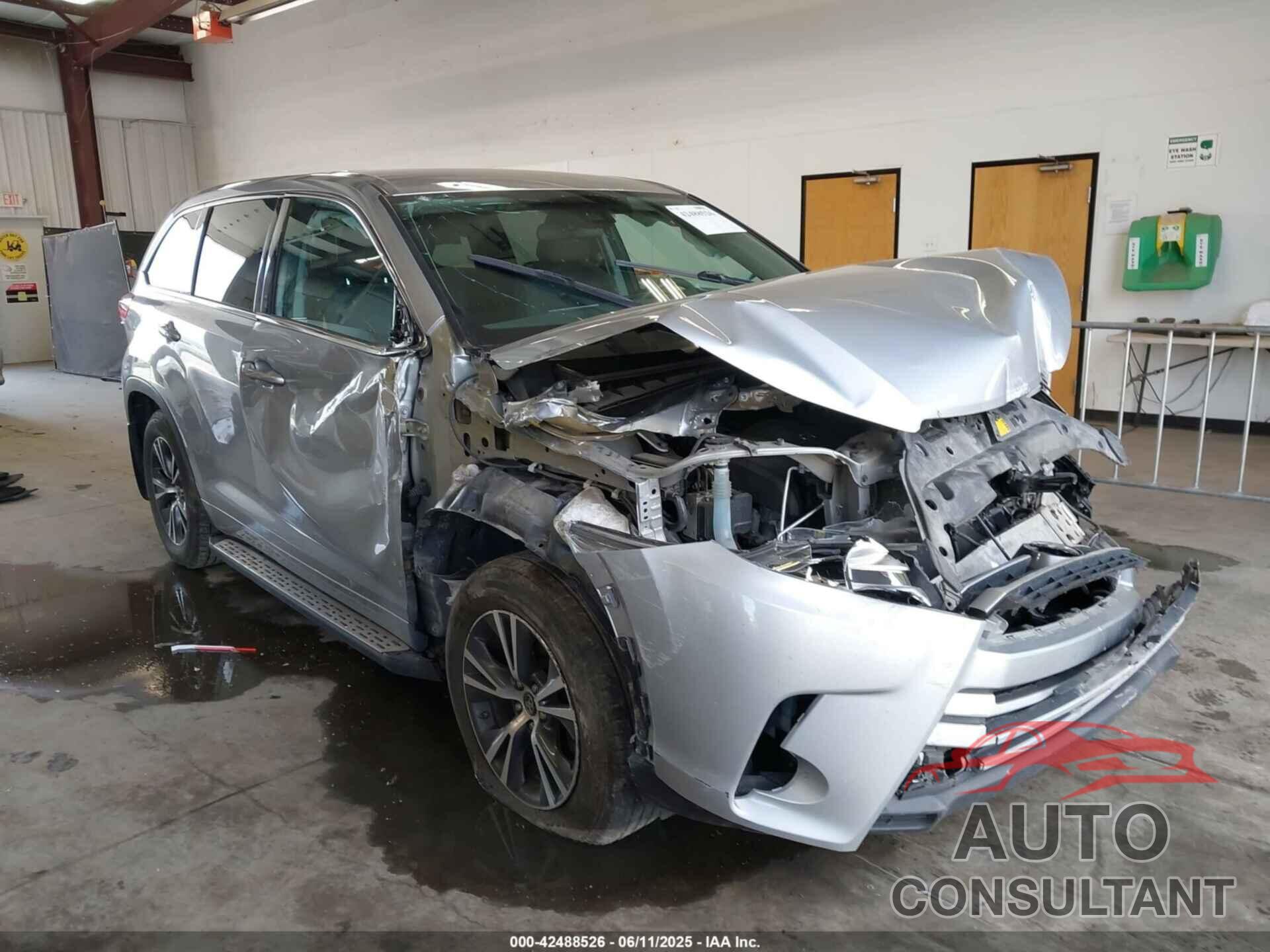 TOYOTA HIGHLANDER 2017 - 5TDBZRFH5HS377917