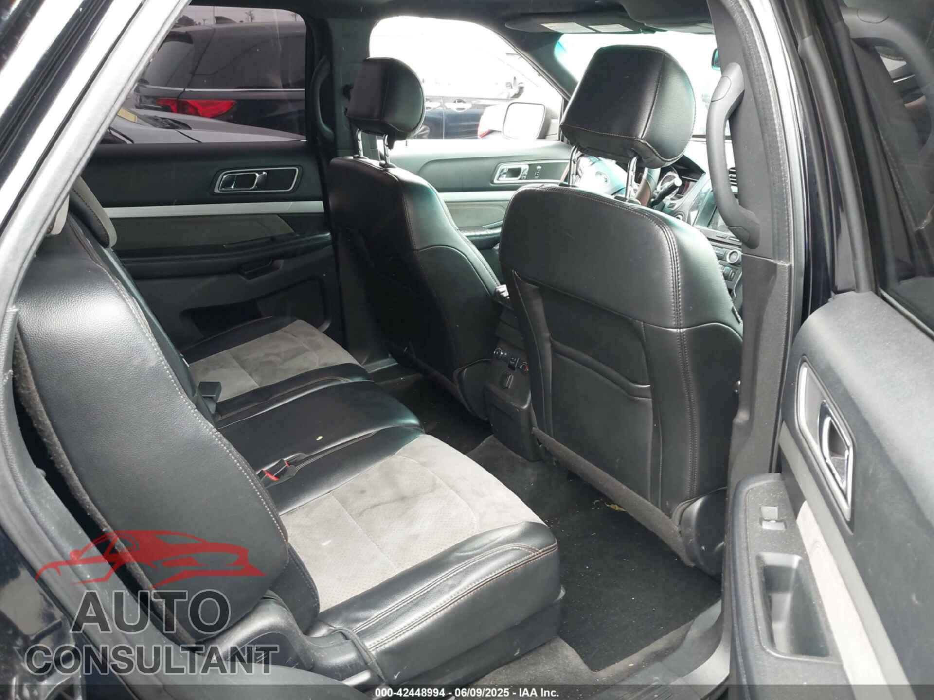 FORD EXPLORER 2017 - 1FM5K7D85HGB32145