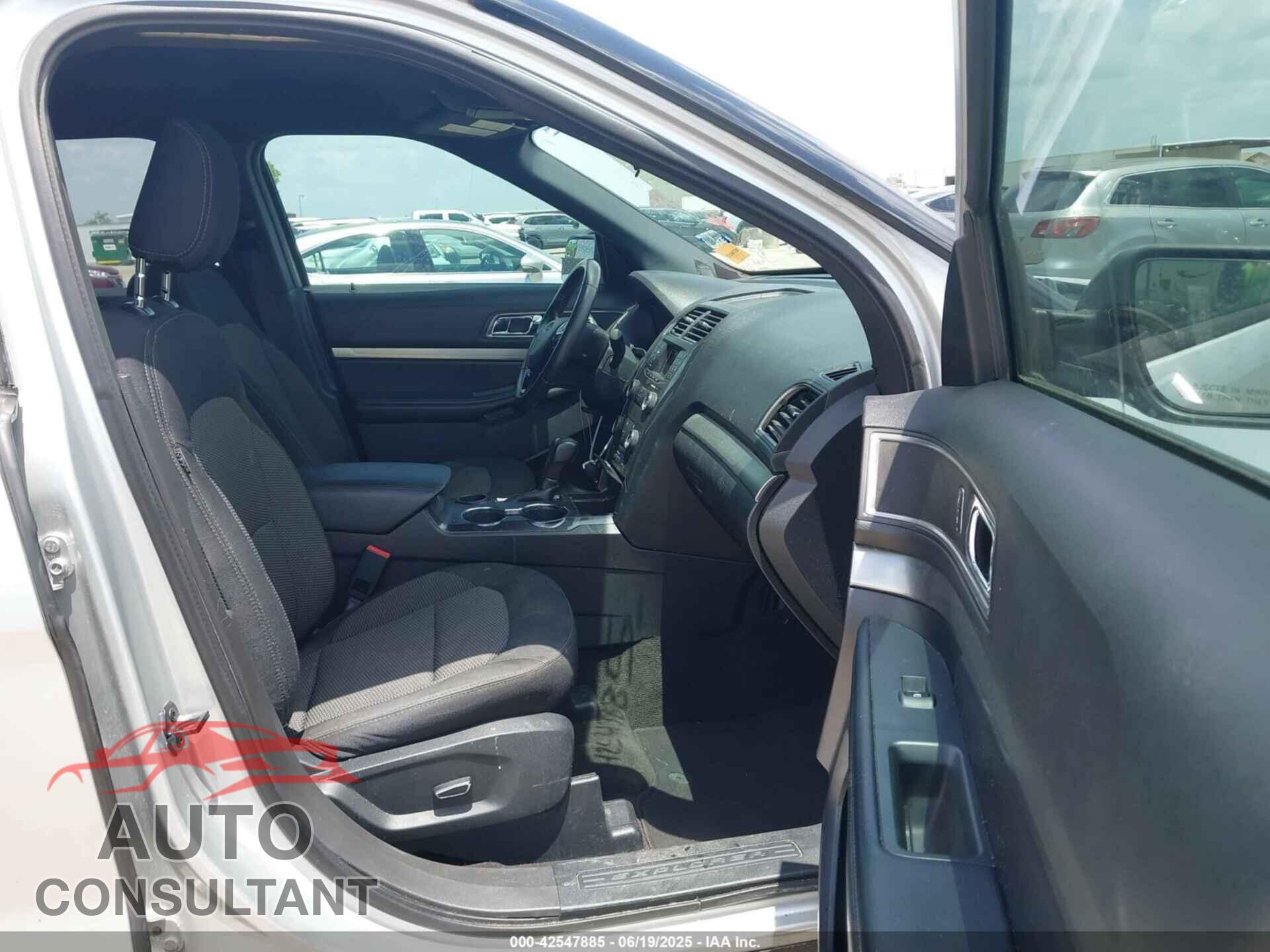 FORD EXPLORER 2018 - 1FM5K7D82JGB77615