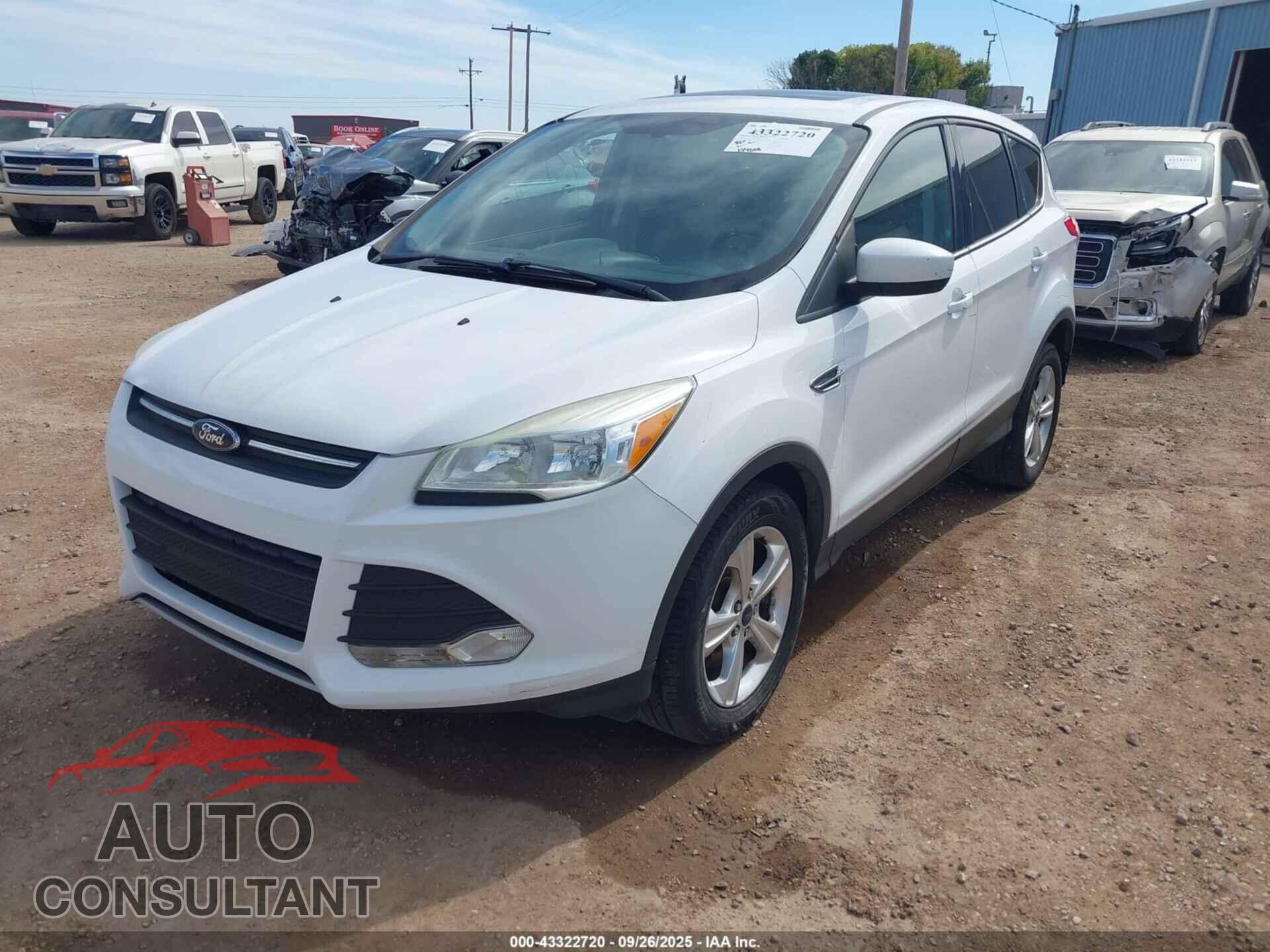 FORD ESCAPE 2016 - 1FMCU0G97GUA21464
