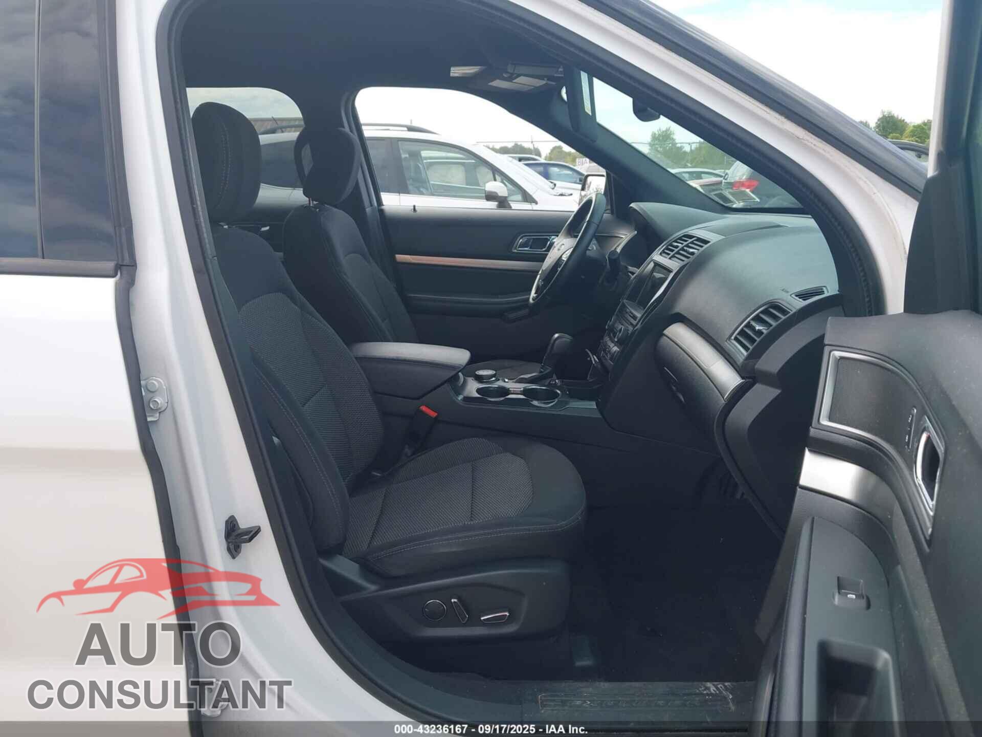 FORD EXPLORER 2018 - 1FM5K8D89JGB02139