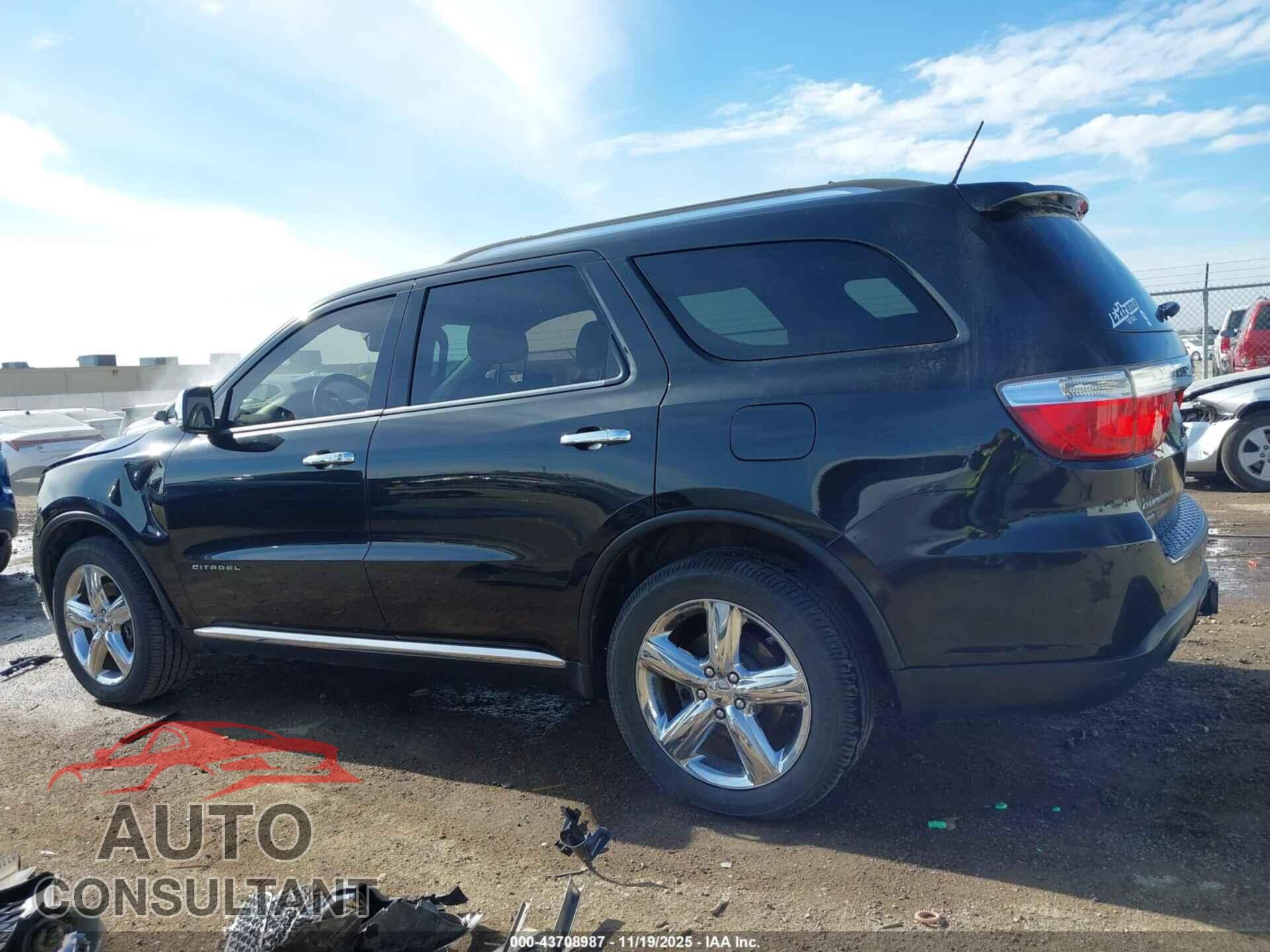 DODGE DURANGO 2013 - 1C4SDJET9DC677672