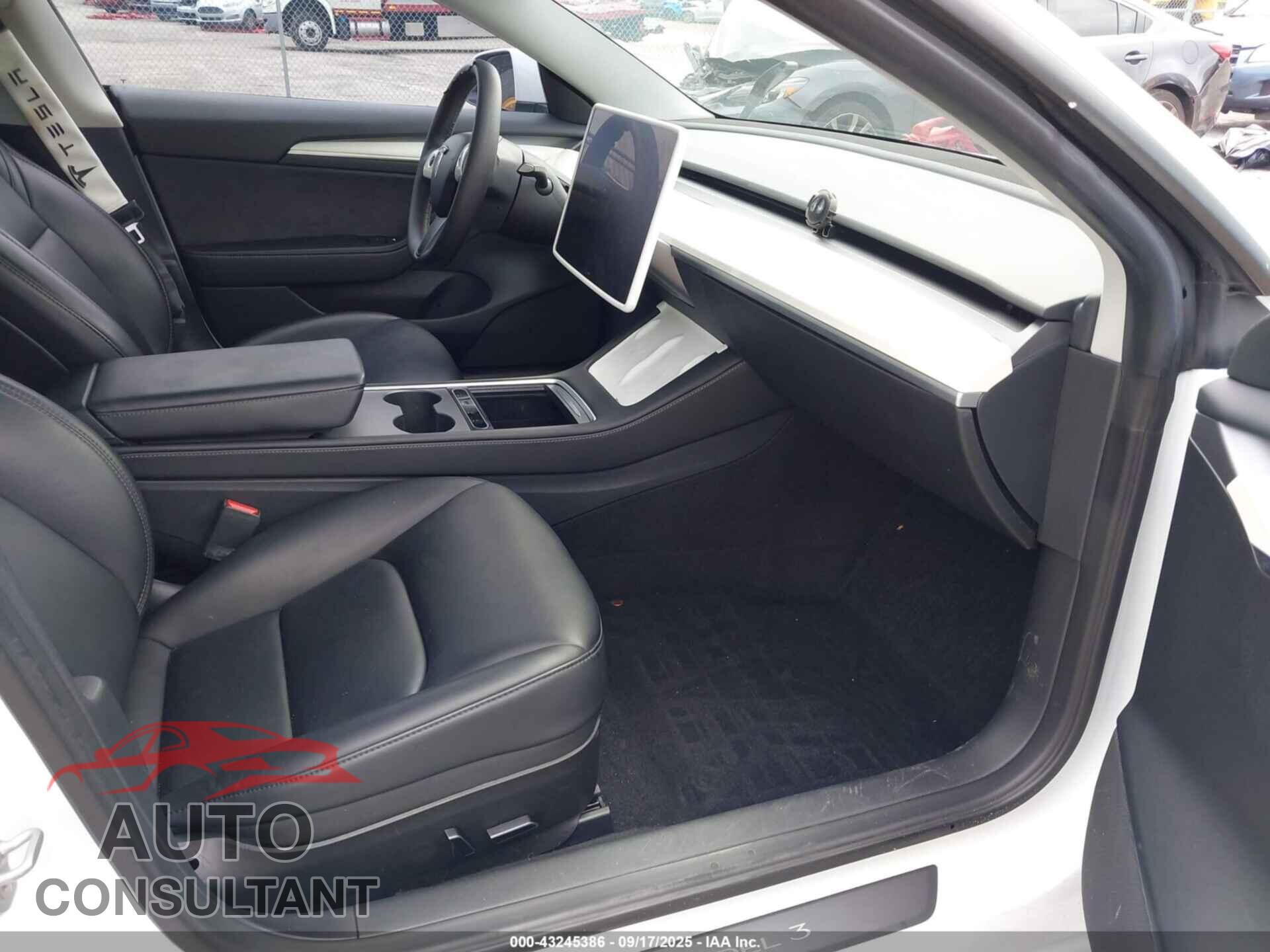 TESLA MODEL 3 2023 - 5YJ3E1EA9PF577174