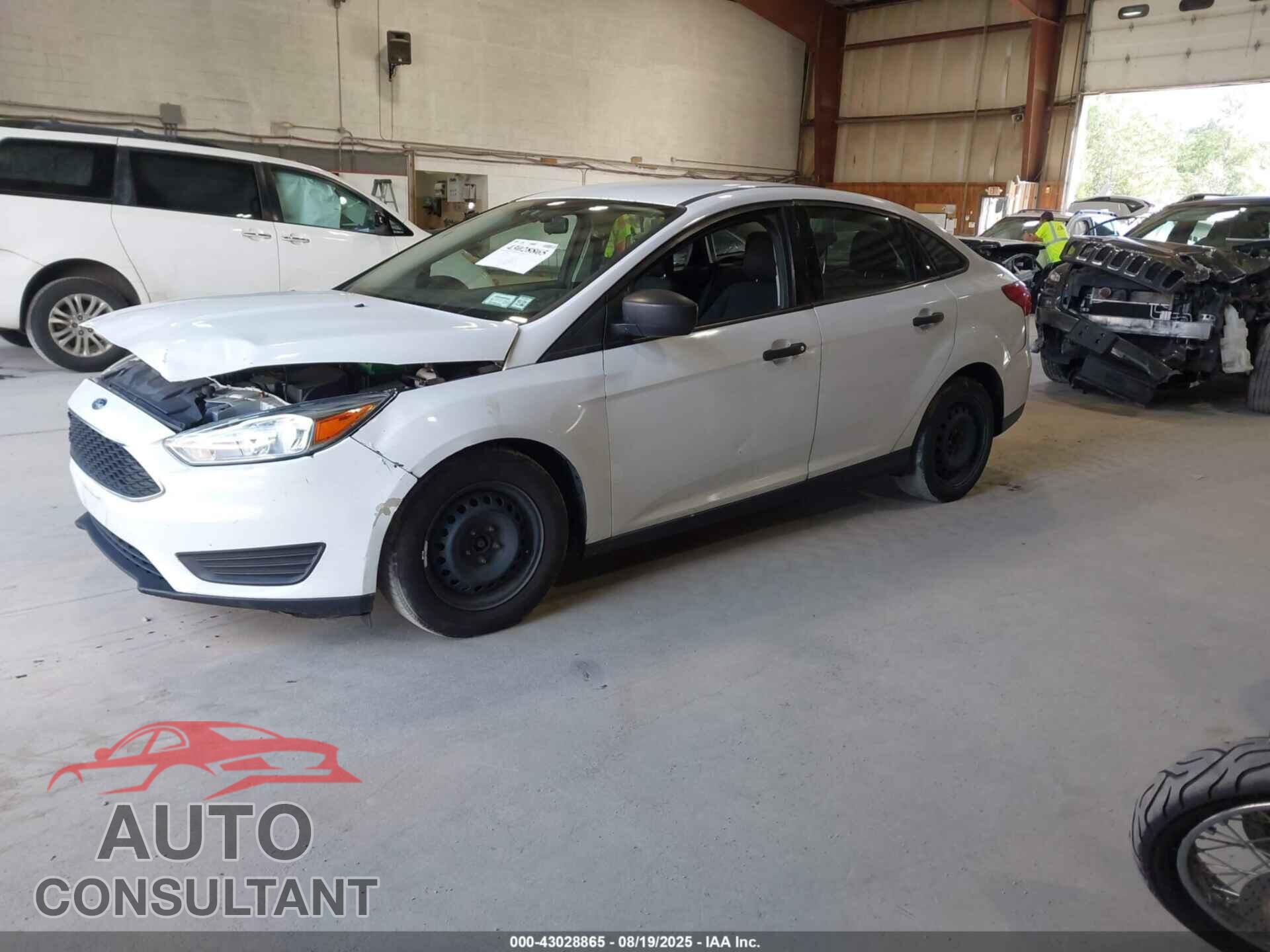 FORD FOCUS 2017 - 1FADP3E24HL322116