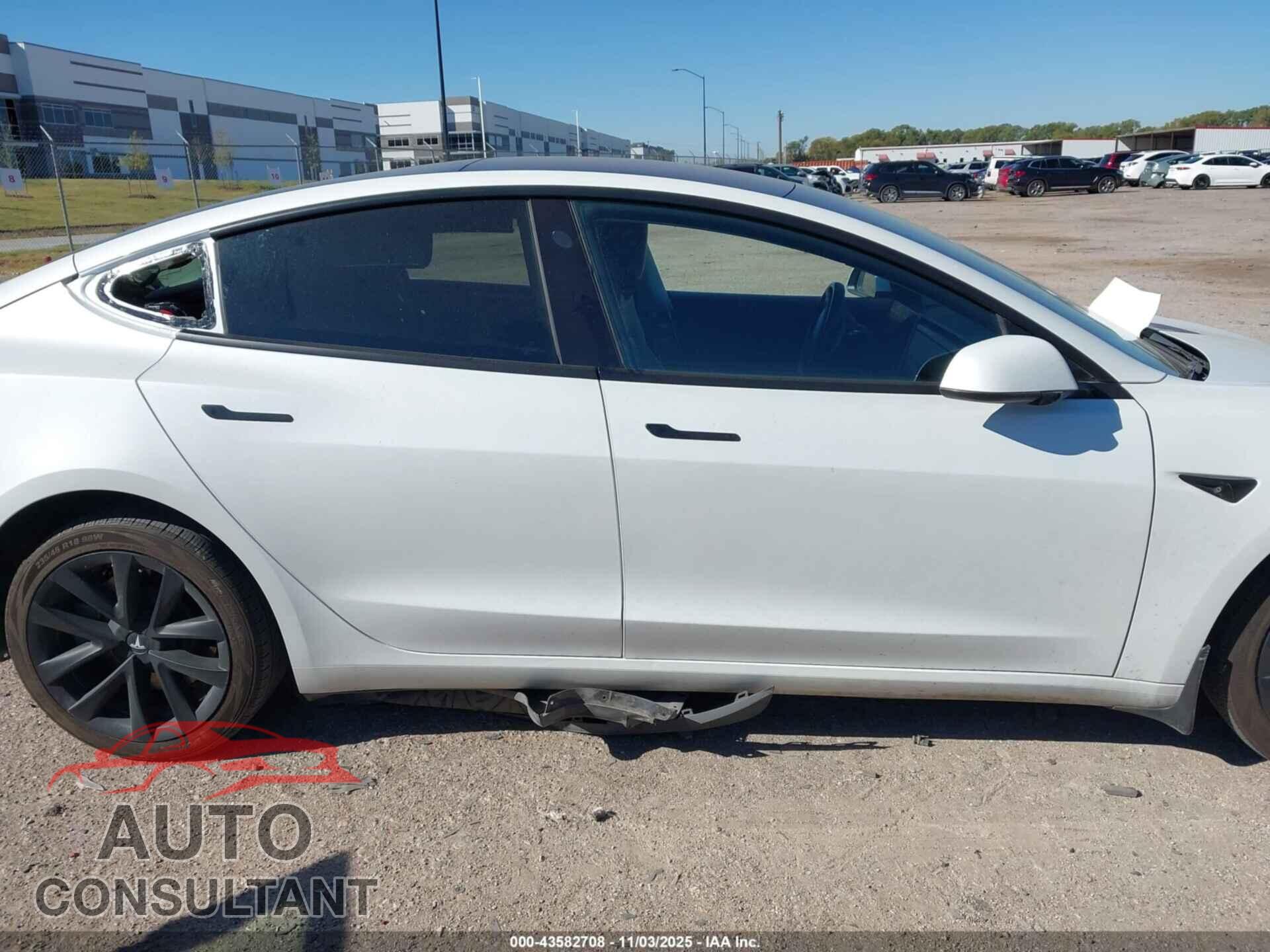 TESLA MODEL 3 2019 - 5YJ3E1EB8KF199611