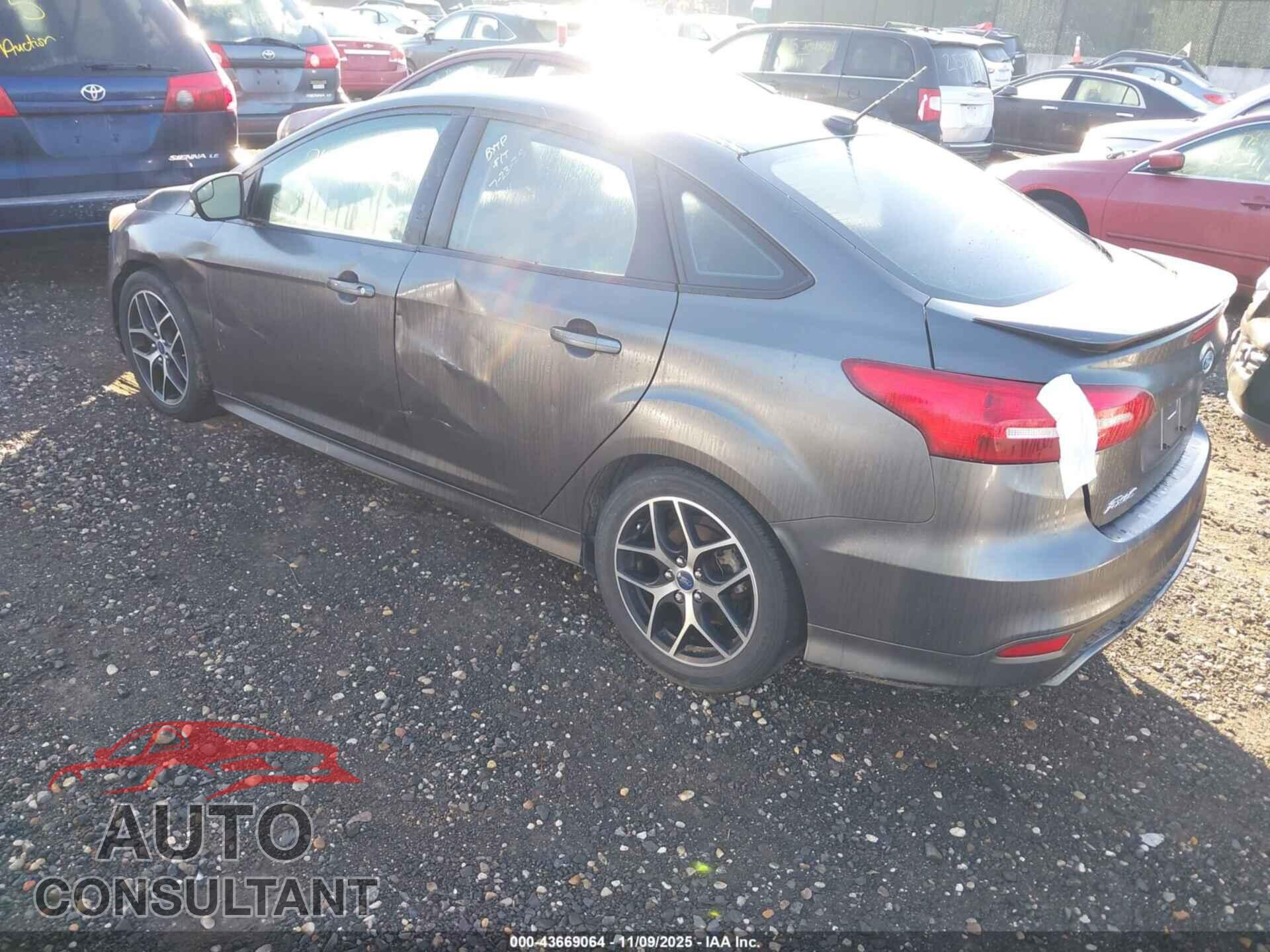 FORD FOCUS 2015 - 1FADP3F28FL310983