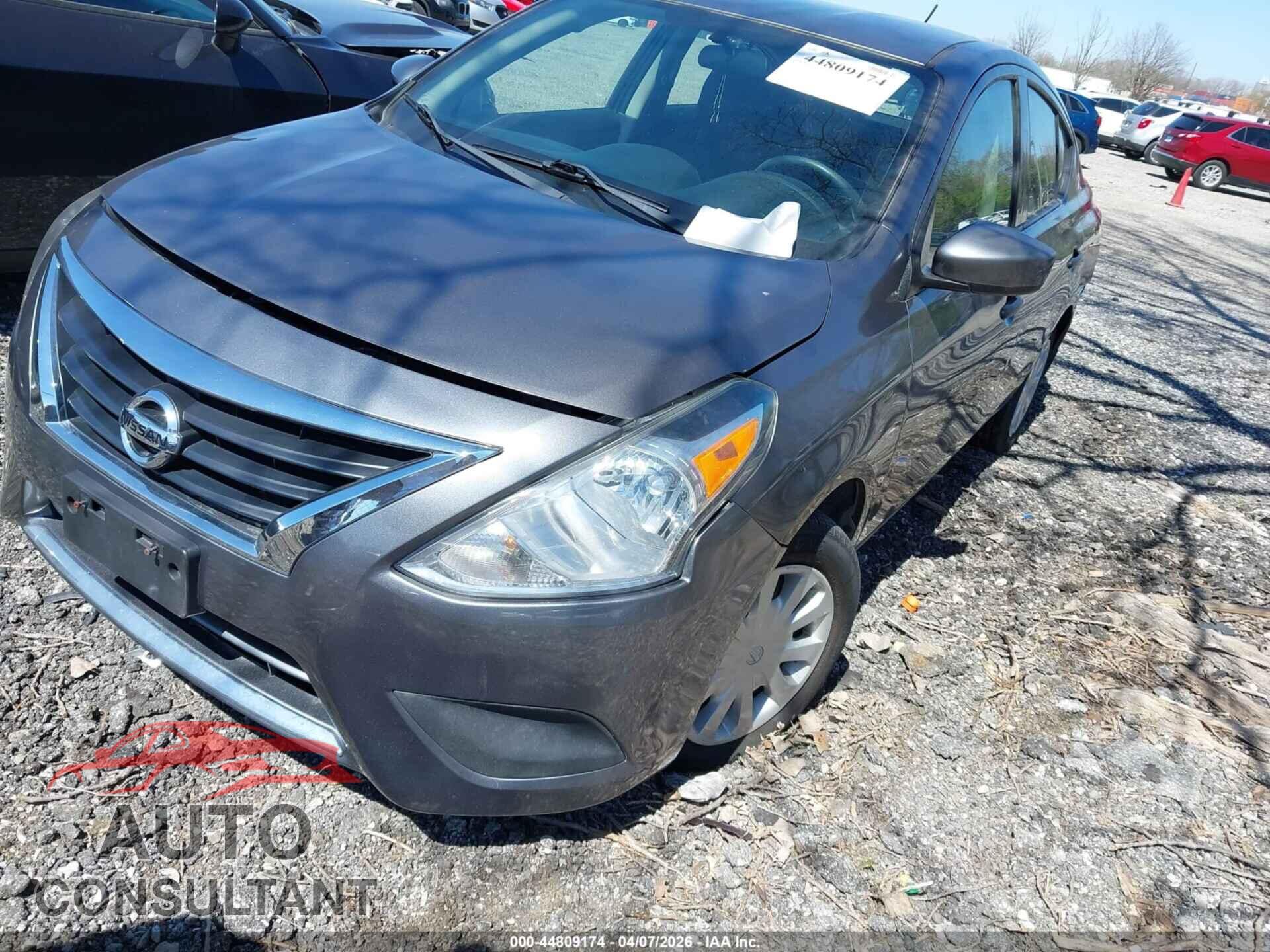 NISSAN VERSA 2017 - 3N1CN7AP8HL869269