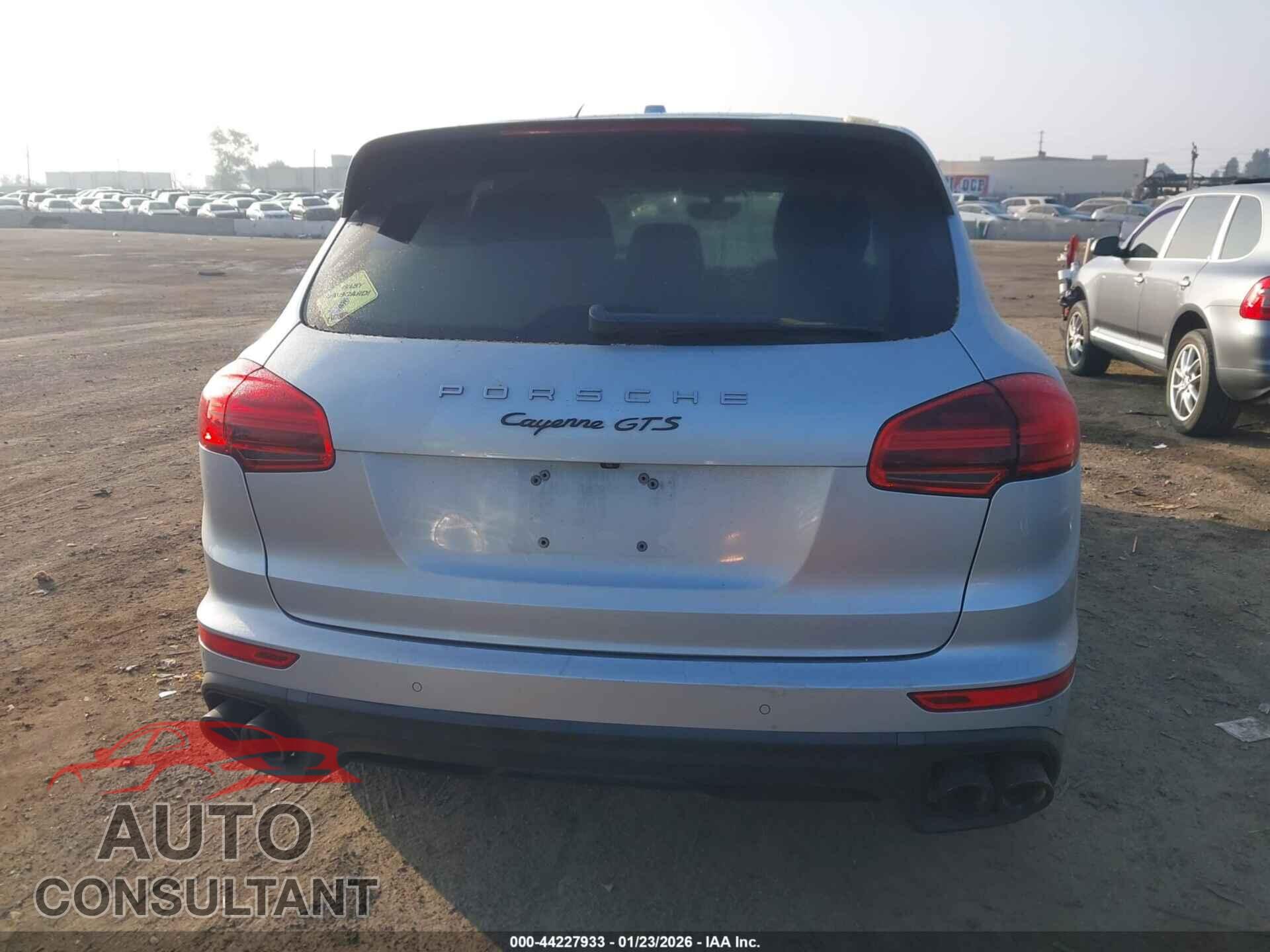 PORSCHE CAYENNE 2016 - WP1AA2A2XGLA04898