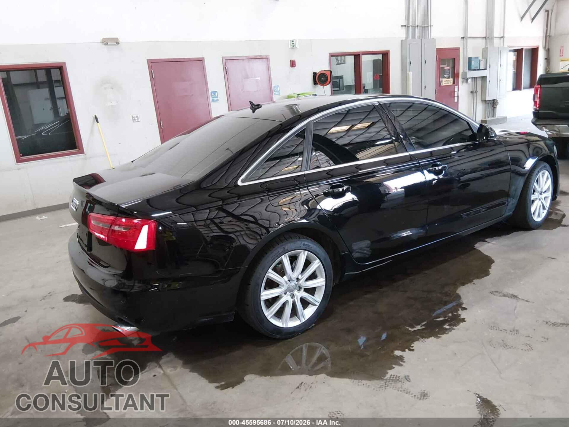 AUDI A6 2013 - WAUGFAFC8DN117903
