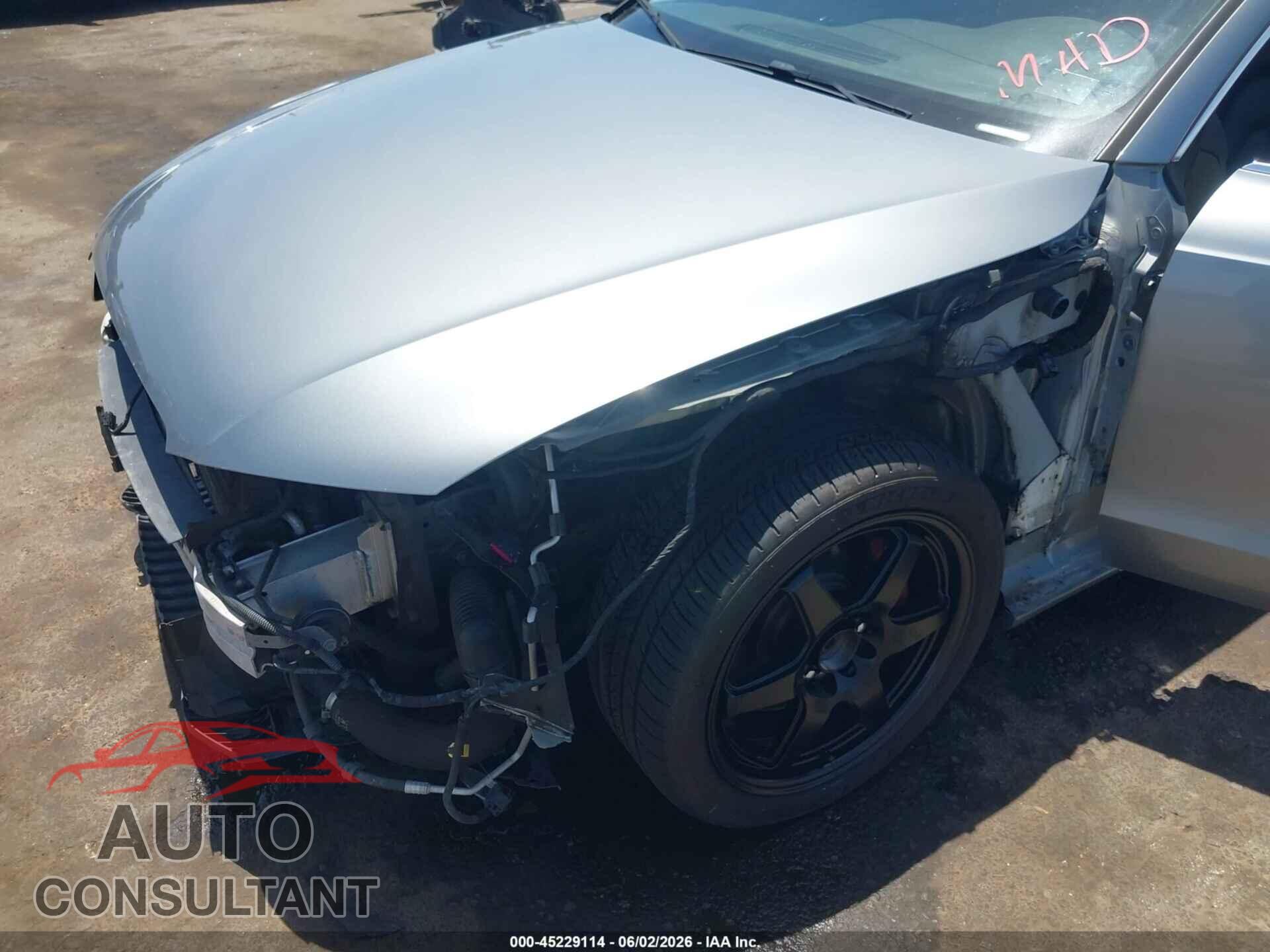 AUDI A5 2011 - WAULFAFR2BA014807