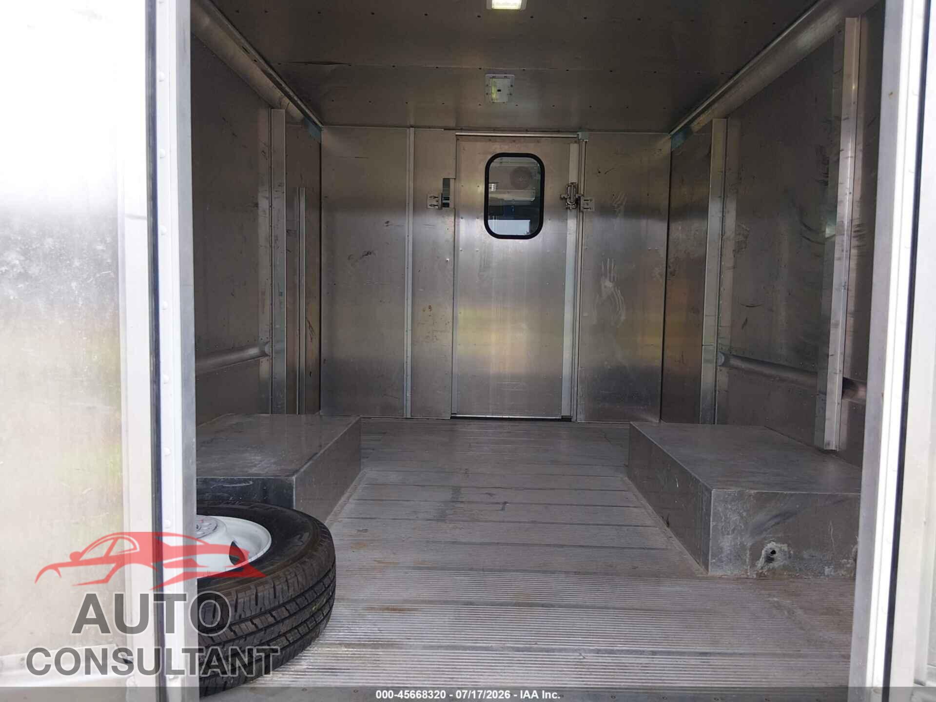 FORD E-350 STRIPPED 2017 - 1FC3E3KS0HDC56335
