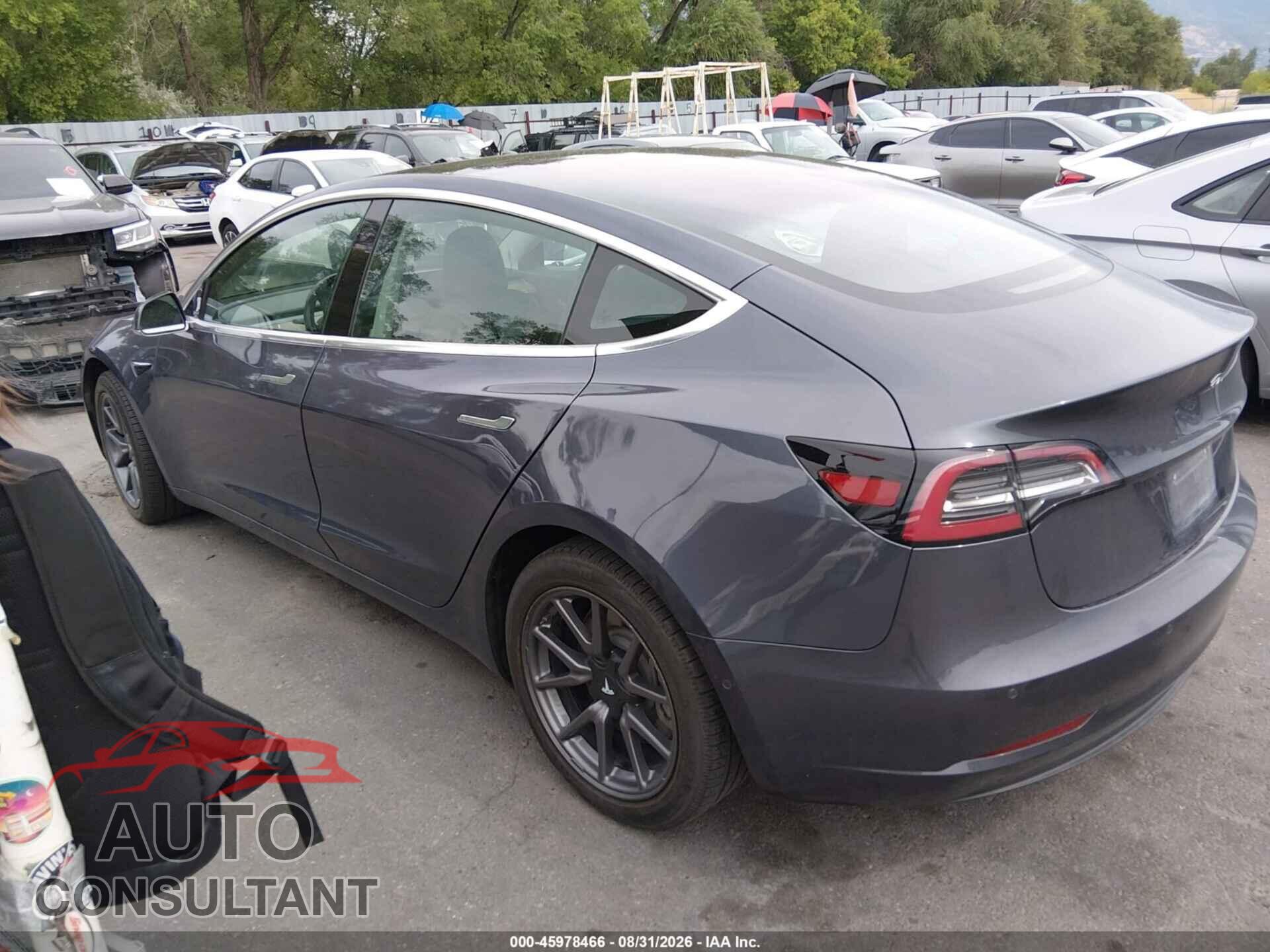 TESLA MODEL 3 2018 - 5YJ3E1EA2JF158493