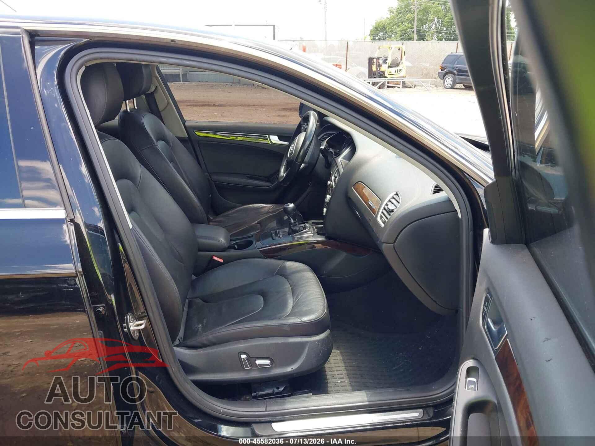AUDI A4 2013 - WAUDFAFL3DN049366