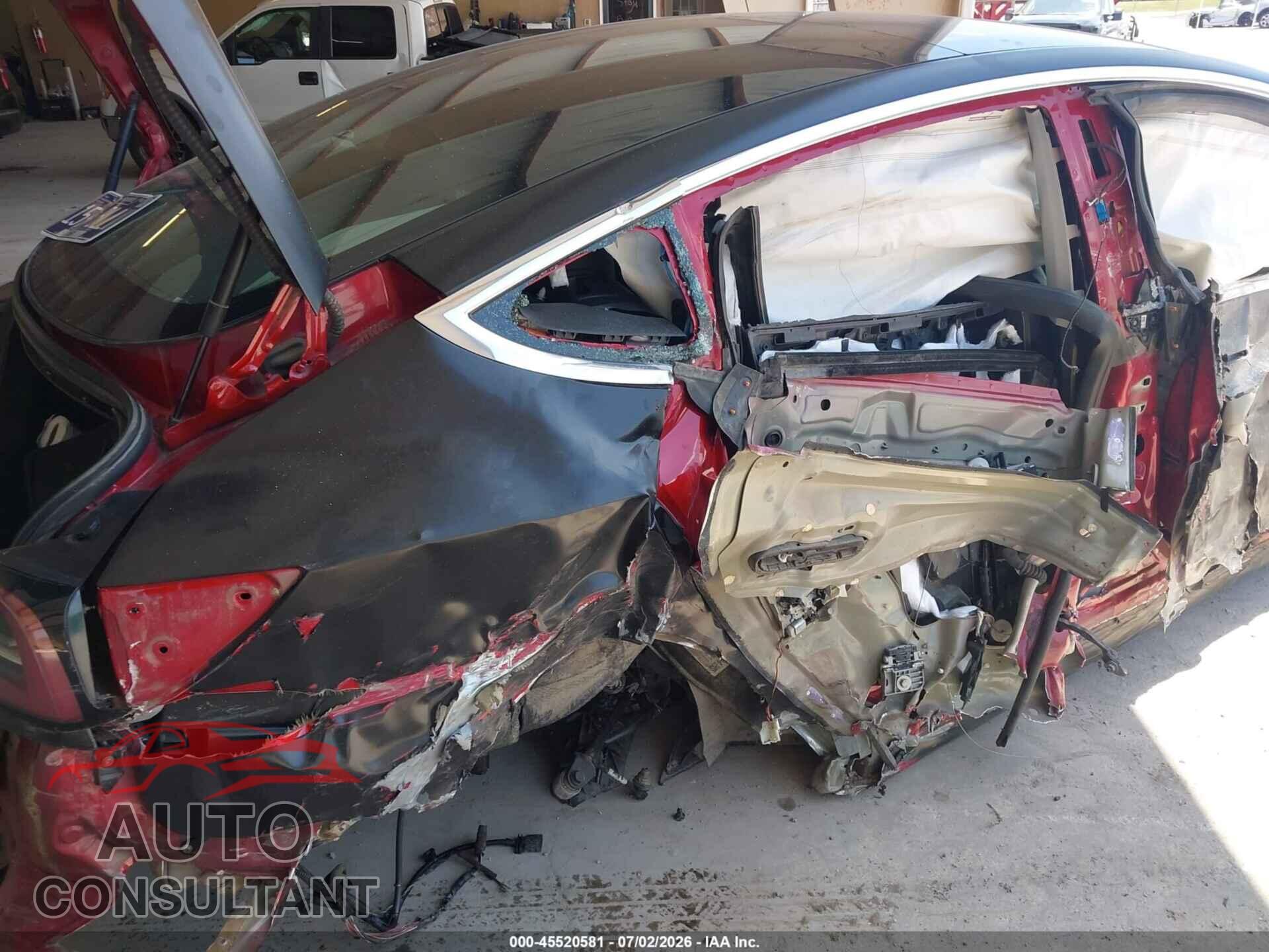 TESLA MODEL 3 2018 - 5YJ3E1EA4JF032135