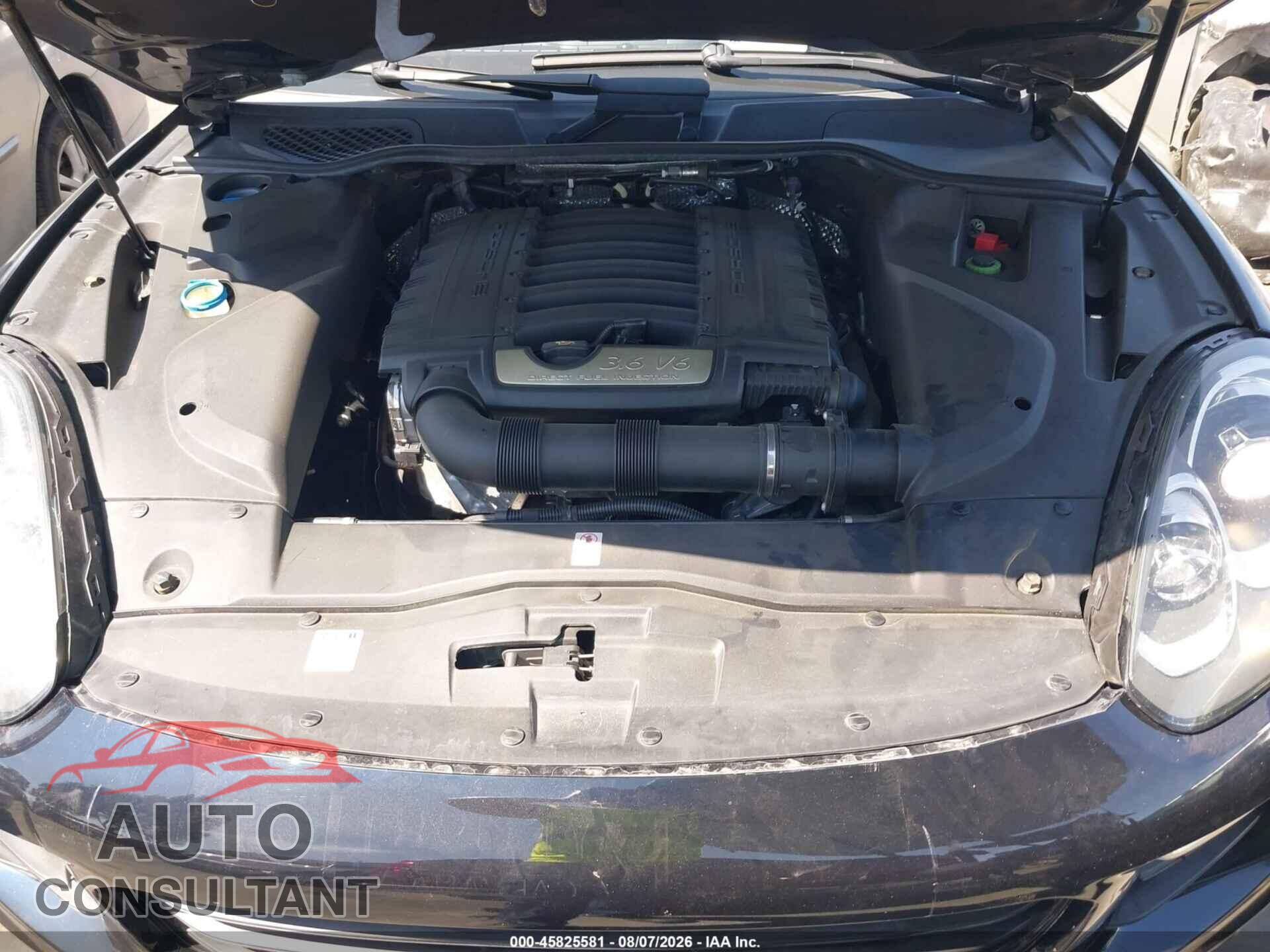 PORSCHE CAYENNE 2017 - WP1AA2A26HKA91772