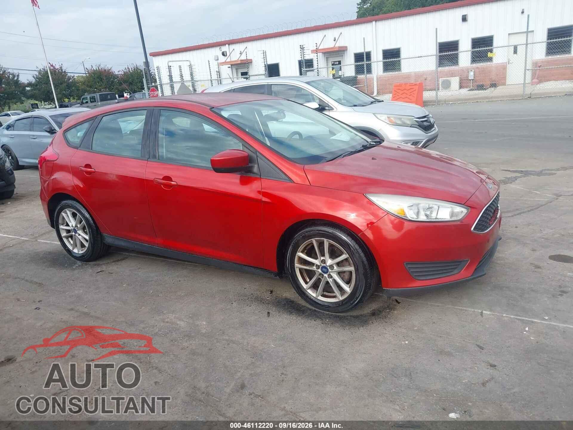 FORD FOCUS 2018 - 1FADP3K26JL307417