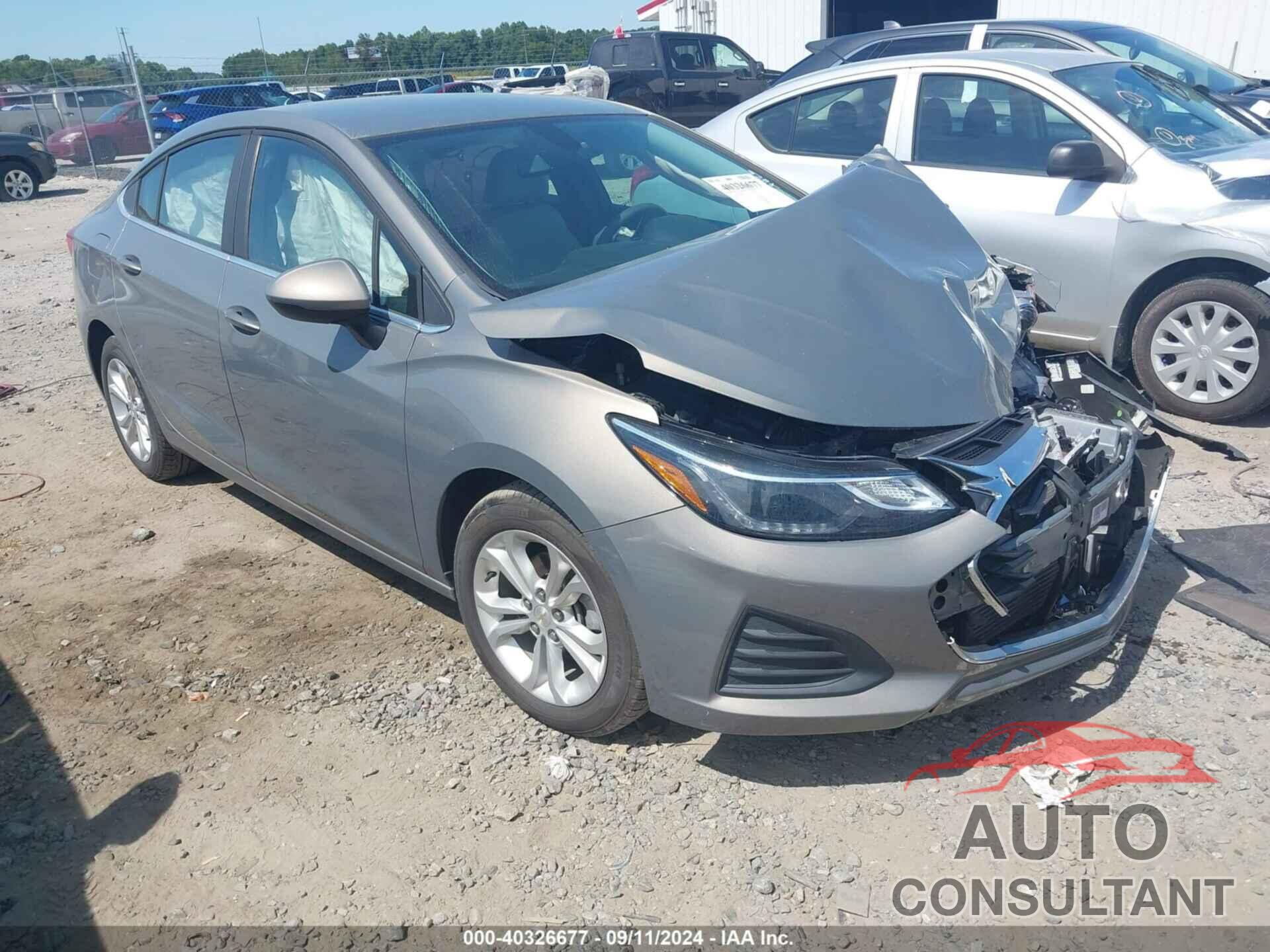 CHEVROLET CRUZE 2019 - 1G1BE5SM1K7106922