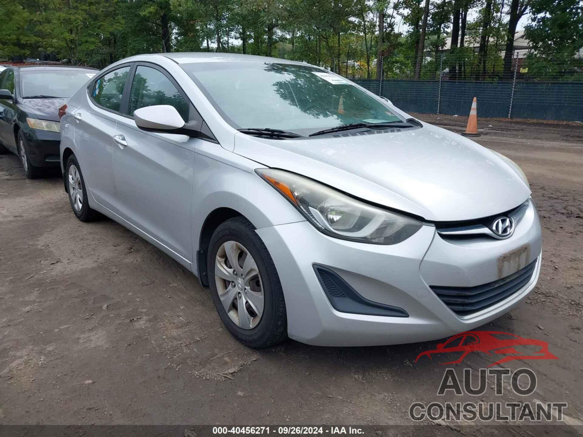 HYUNDAI ELANTRA 2016 - KMHDH4AE7GU575772