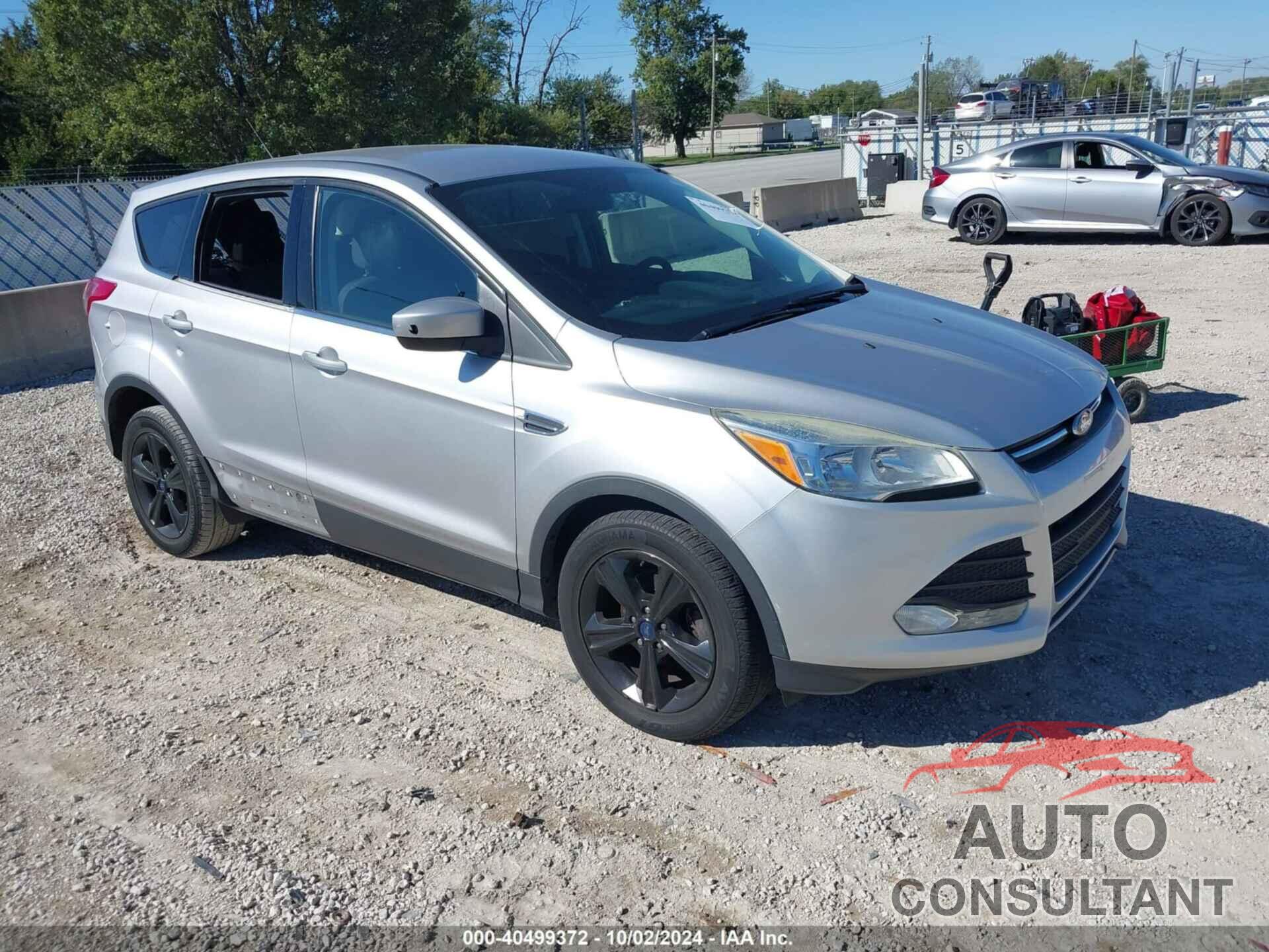 FORD ESCAPE 2015 - 1FMCU0GX5FUC77583
