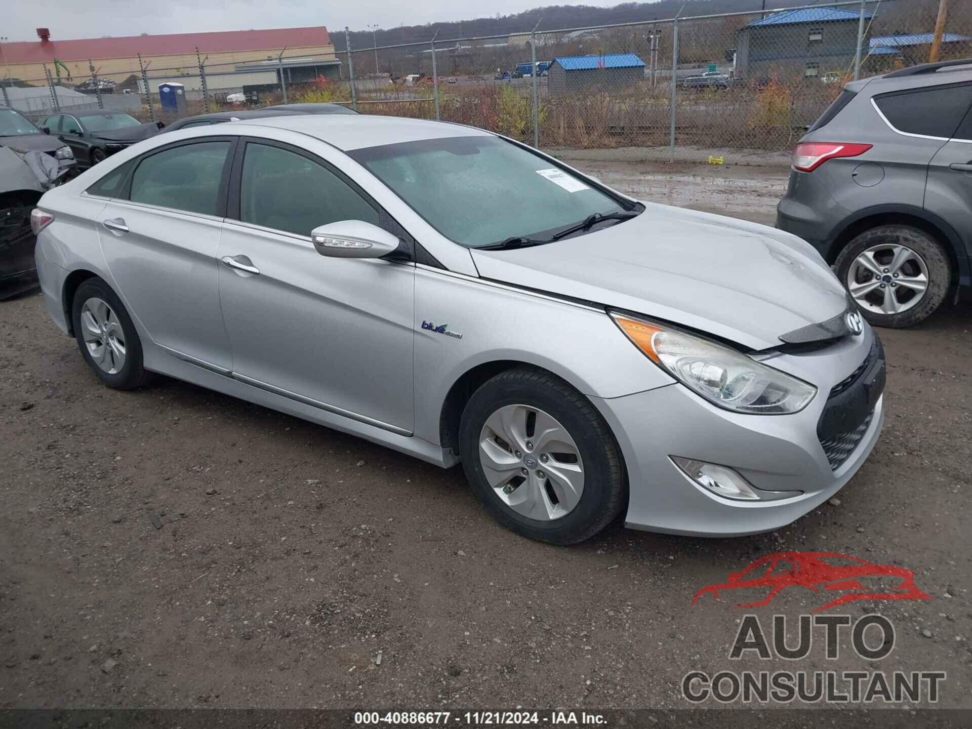 HYUNDAI SONATA HYBRID 2014 - KMHEC4A49EA113710