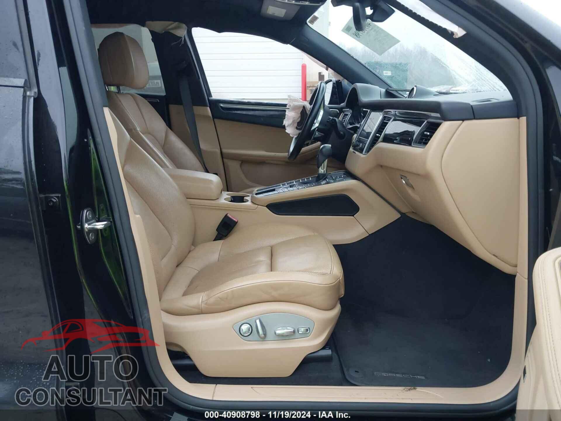 PORSCHE MACAN 2017 - WP1AA2A59HLB07287