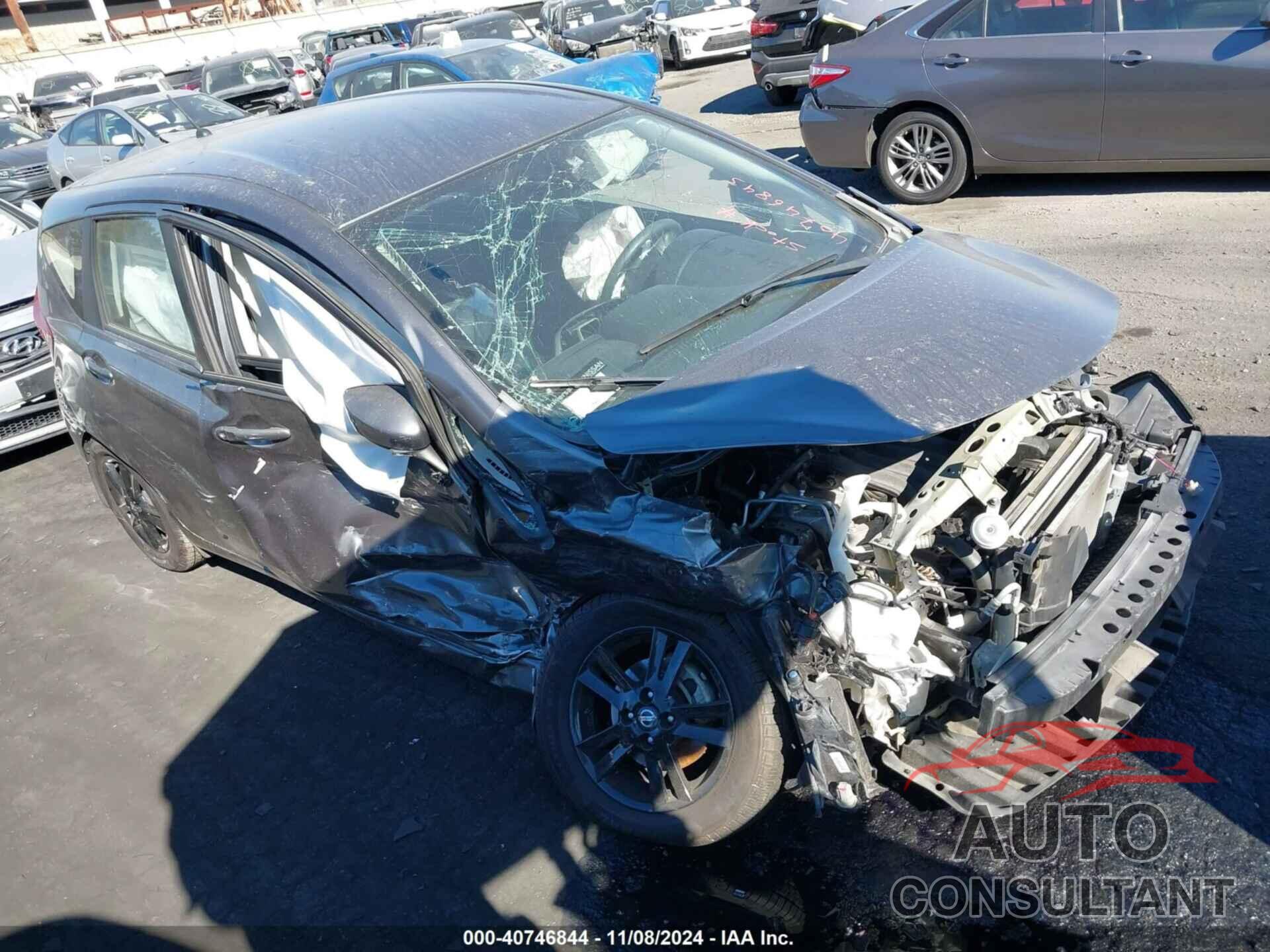 NISSAN VERSA NOTE 2018 - 3N1CE2CP7JL359047