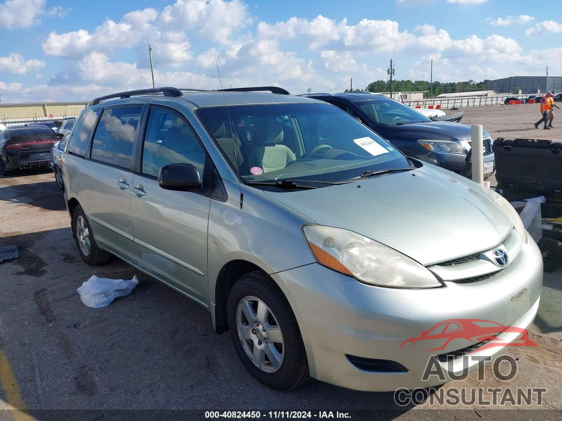 TOYOTA SIENNA 2010 - 5TDKK4CC9AS338852