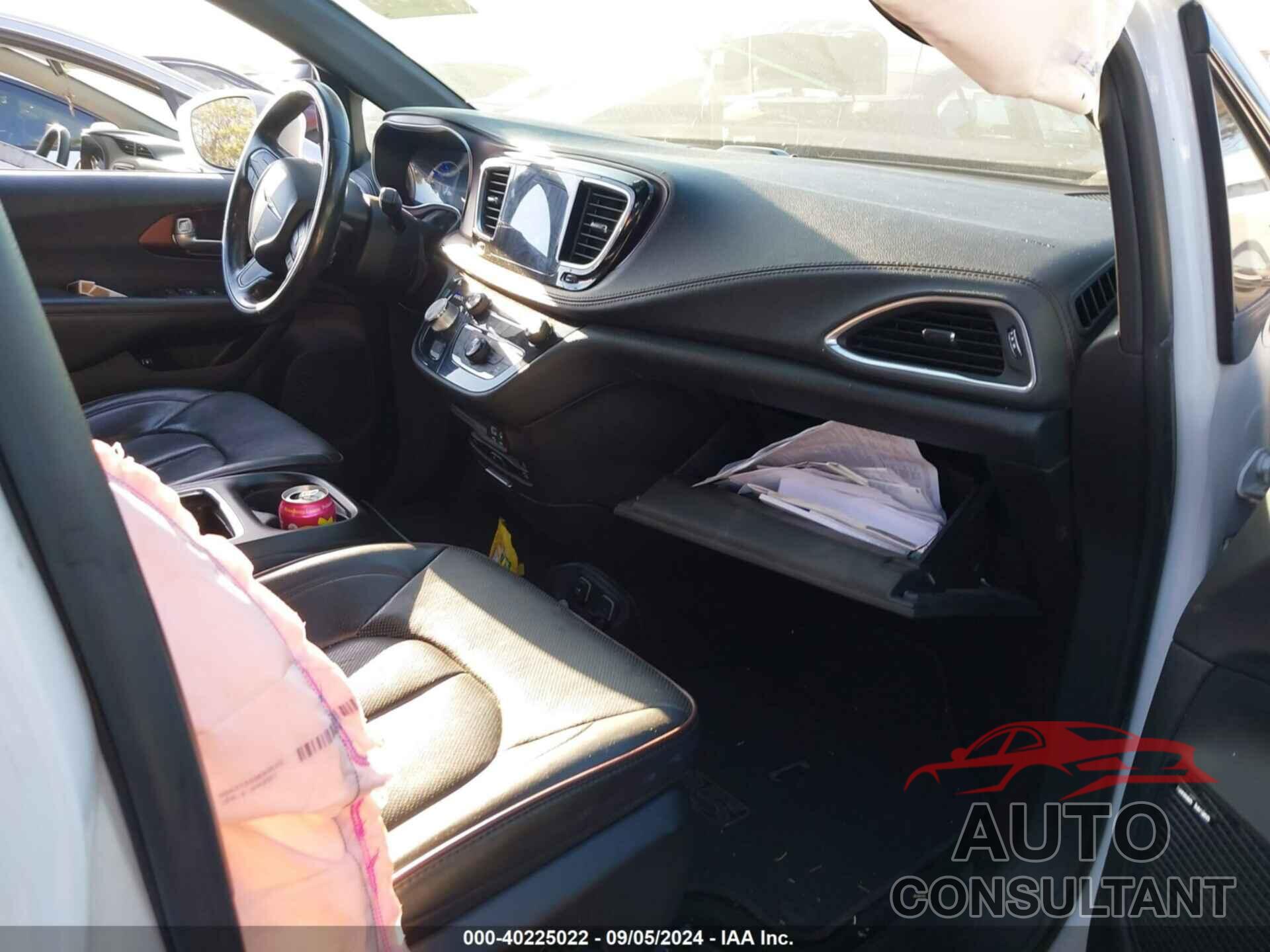 CHRYSLER PACIFICA HYBRID 2020 - 2C4RC1N7XLR134454