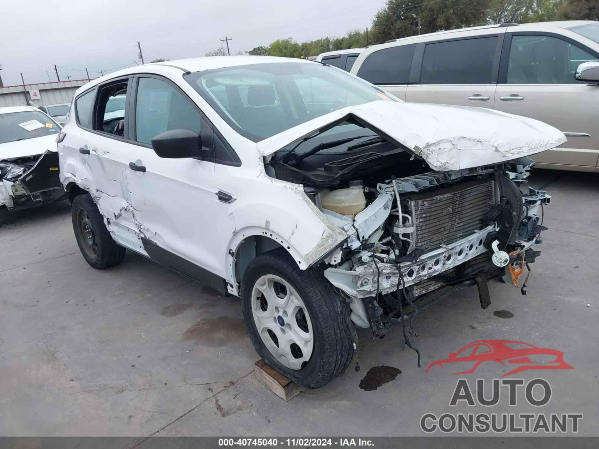 FORD ESCAPE 2017 - 1FMCU0F74HUE23377
