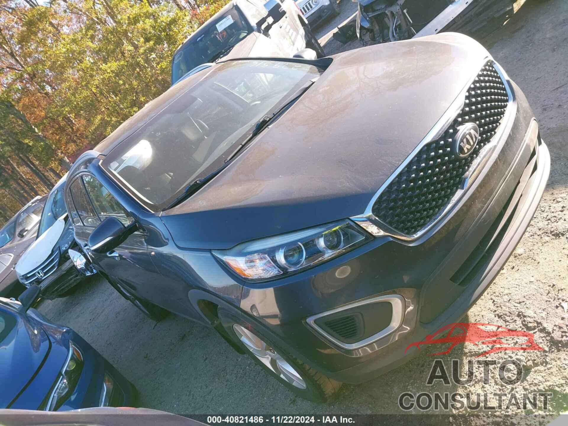 KIA SORENTO 2017 - 5XYPG4A32HG279516