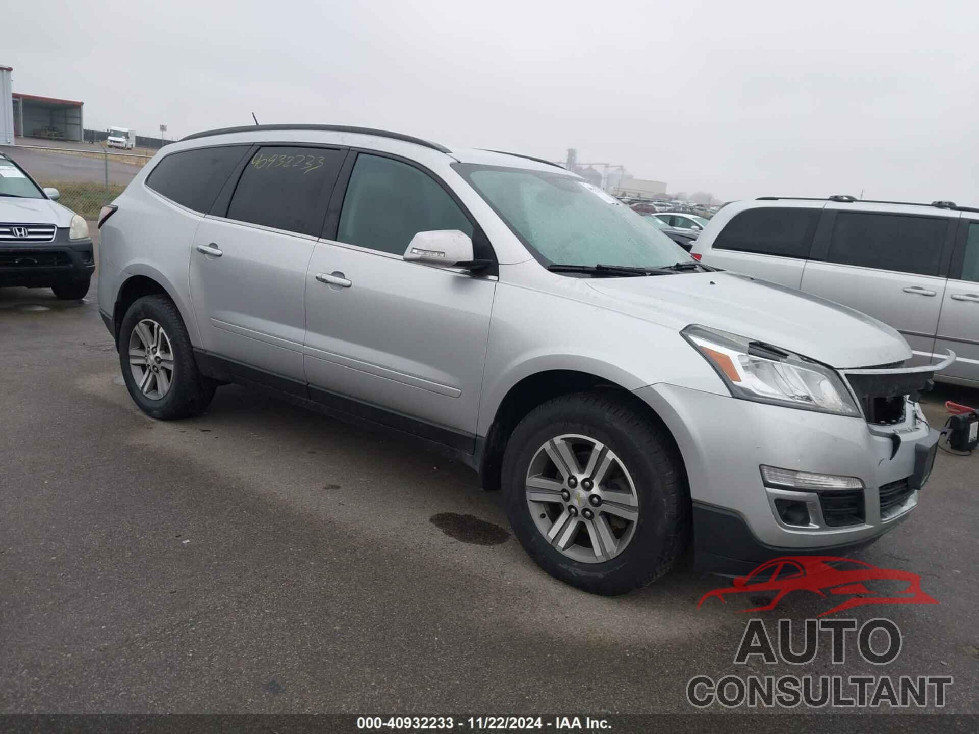 CHEVROLET TRAVERSE 2015 - 1GNKVHKD5FJ279402