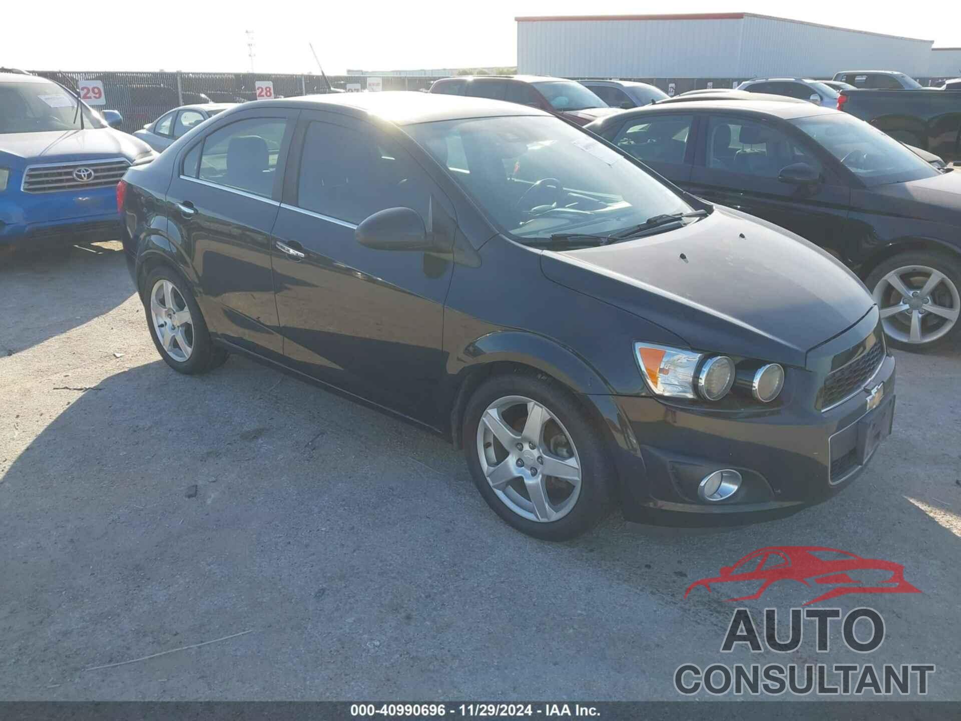 CHEVROLET SONIC 2014 - 1G1JE5SH8E4132003