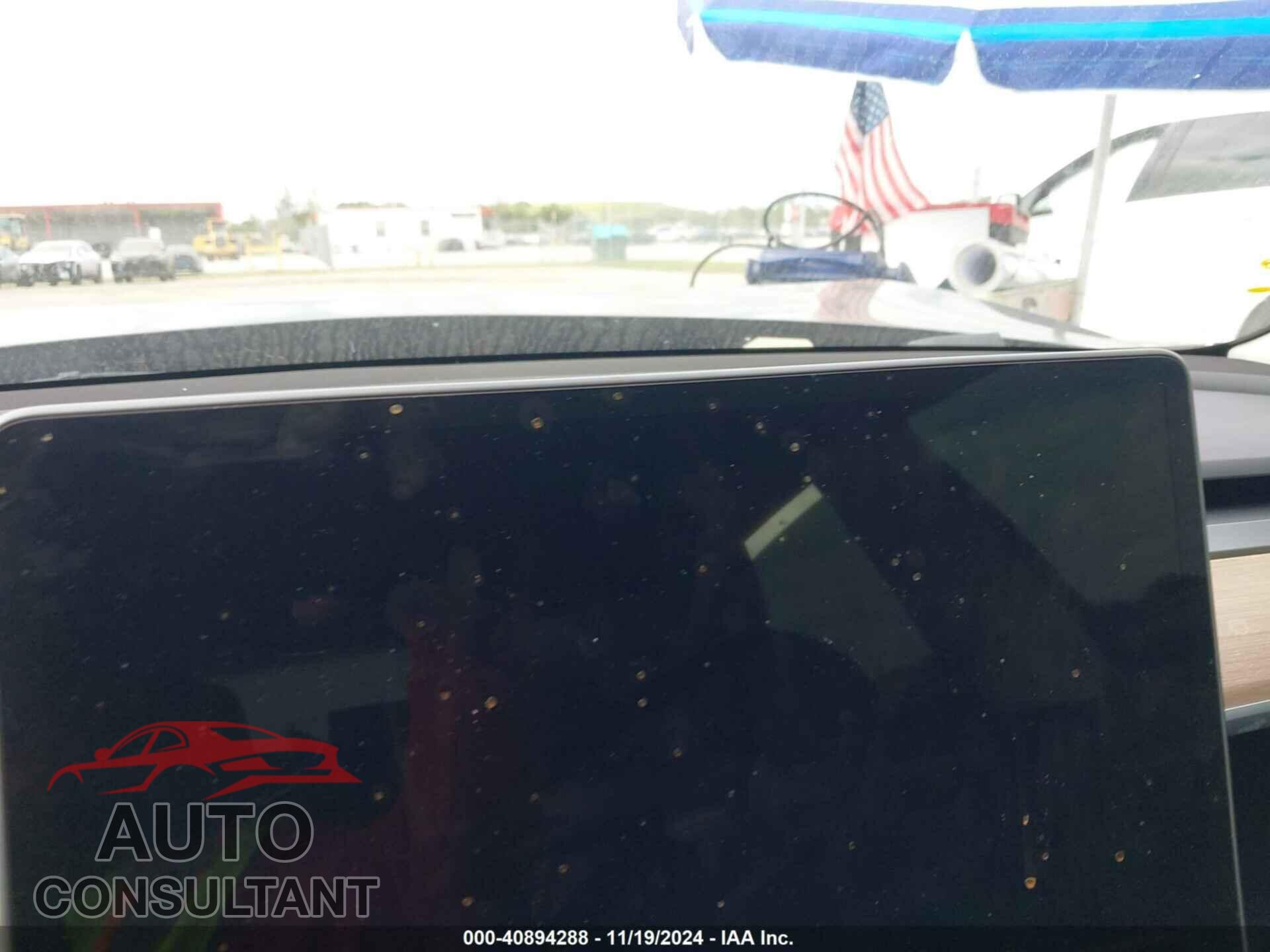 TESLA MODEL 3 2022 - 5YJ3E1EB6NF264489