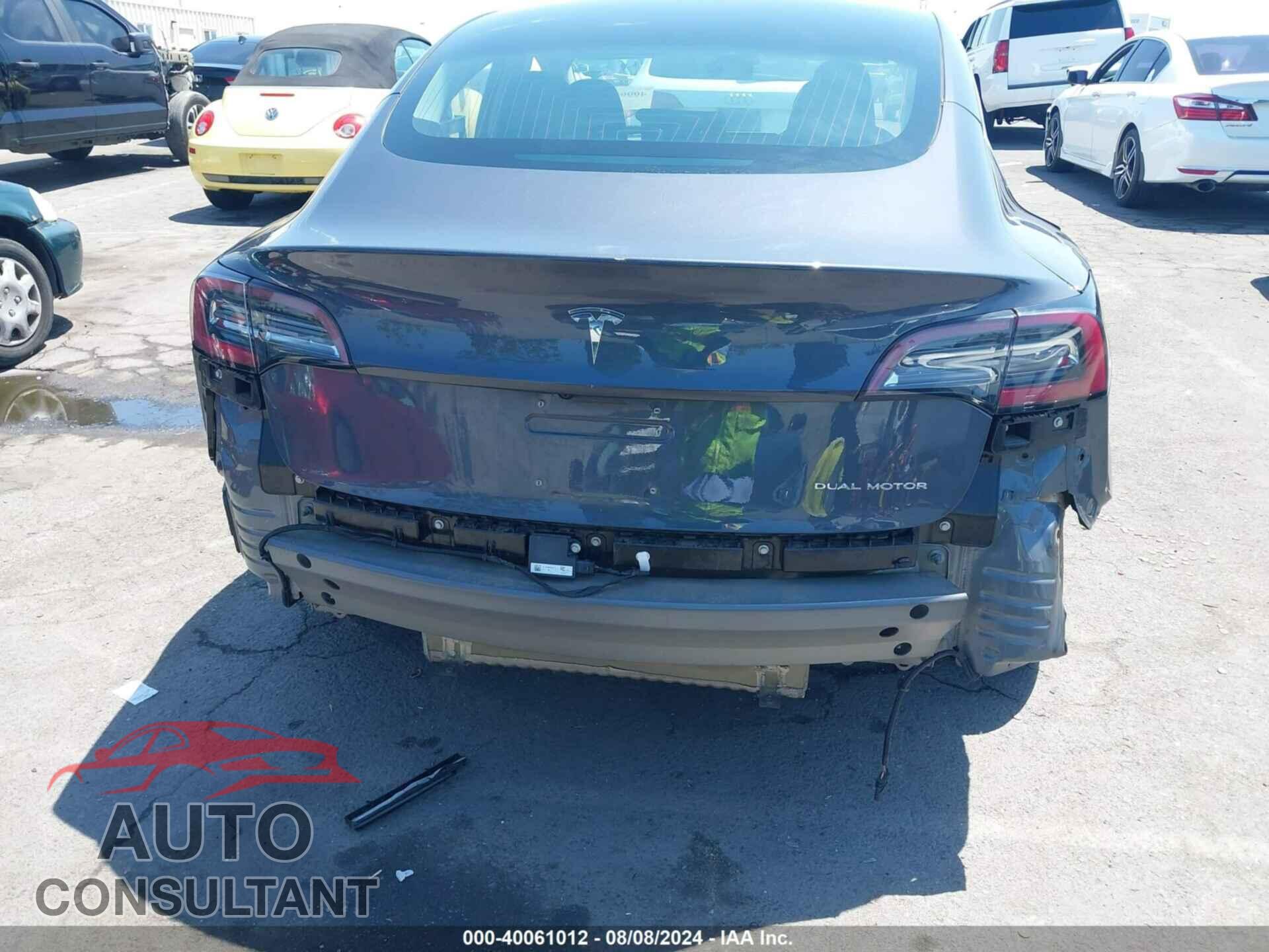 TESLA MODEL 3 2018 - 5YJ3E1EB2JF090821